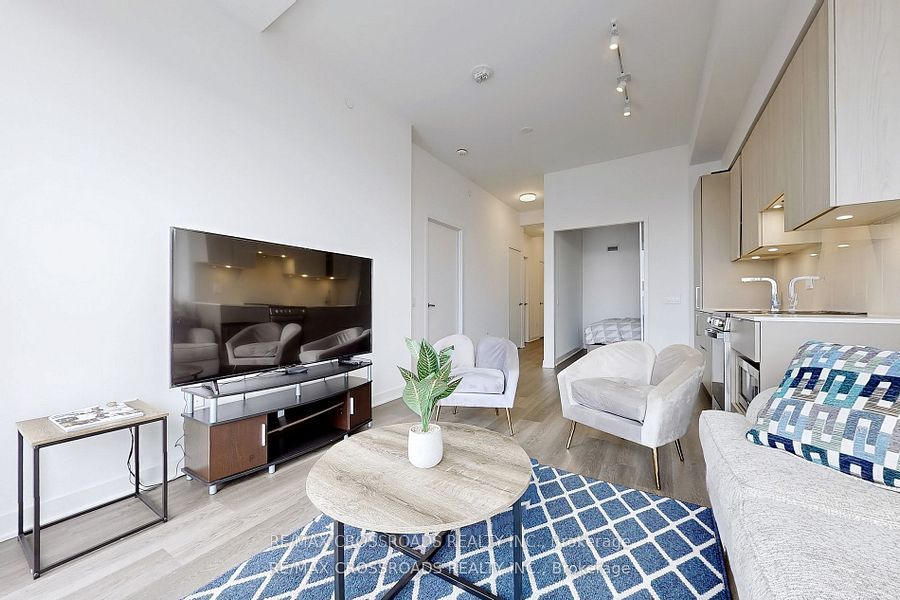 3900 Confederation Parkway 5804, Mississauga, ON L5B 0M3