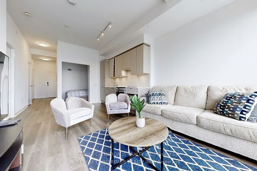 3900 Confederation Parkway 5804, Mississauga, ON L5B 0M3 photo 5