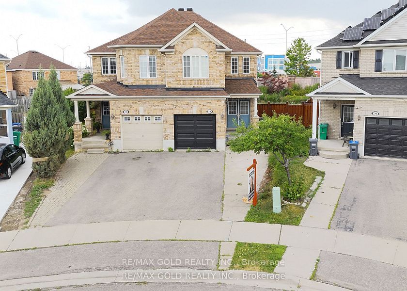 28 Jingle Crescent, Brampton, ON L6S 0B2 photo 4