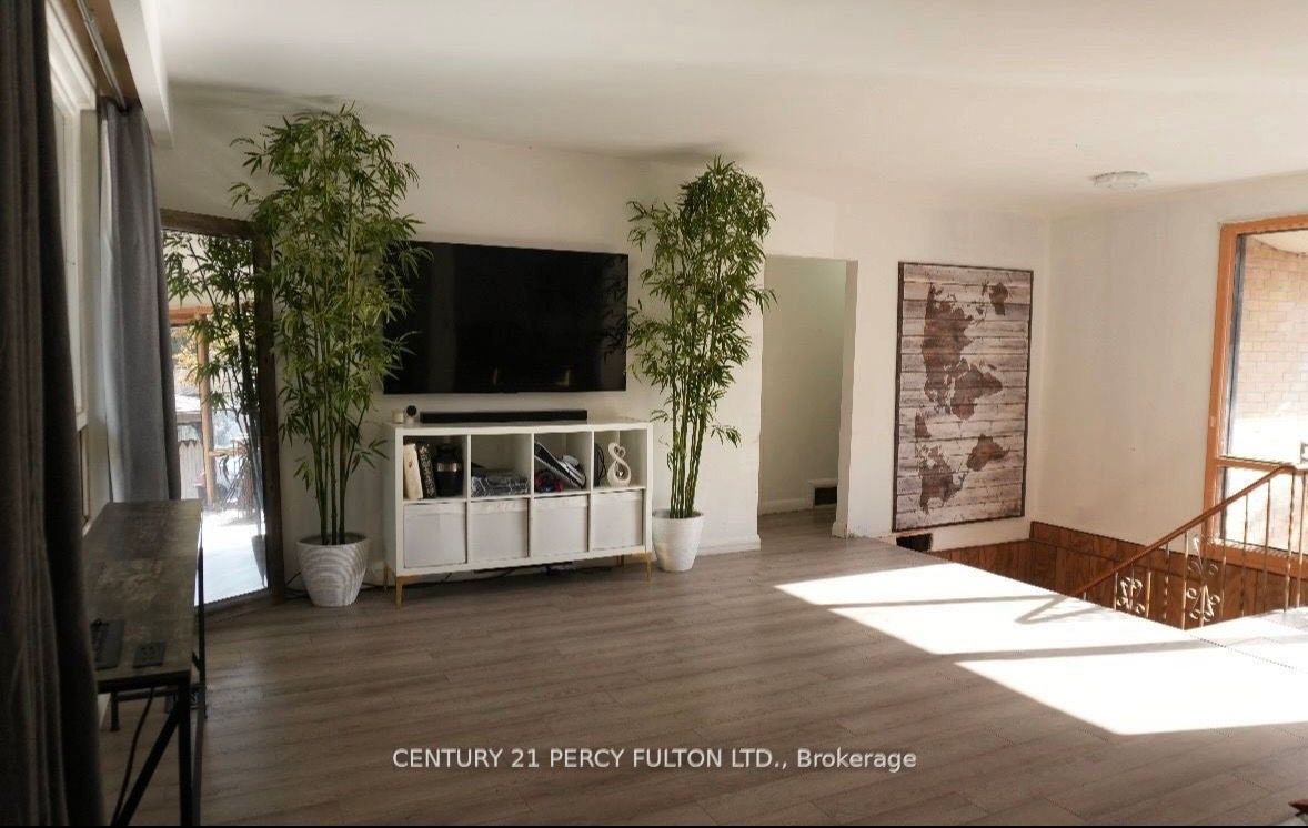 48 Campbell Drive, Brampton, ON L6X 2H7 photo 3