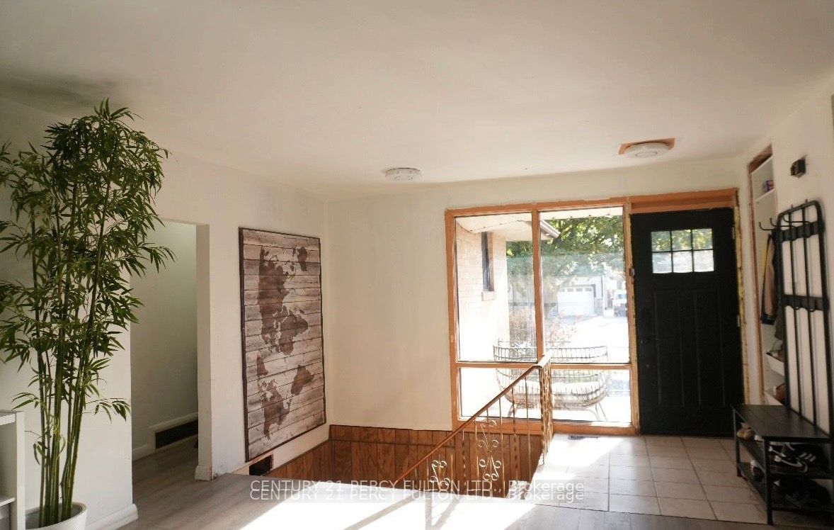 48 Campbell Drive, Brampton, ON L6X 2H7 photo 5
