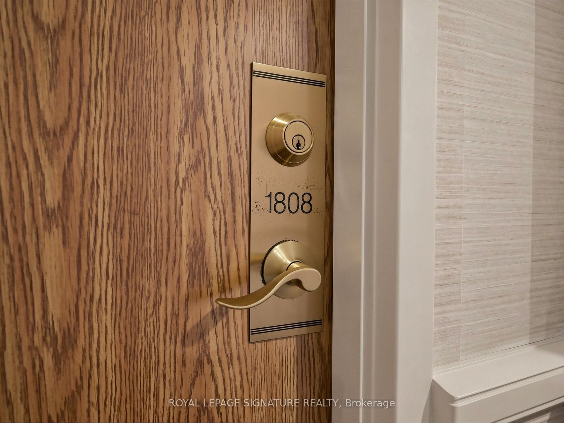 1360 Rathburn Road E 1808, Mississauga, ON L4W 4H4 photo 4