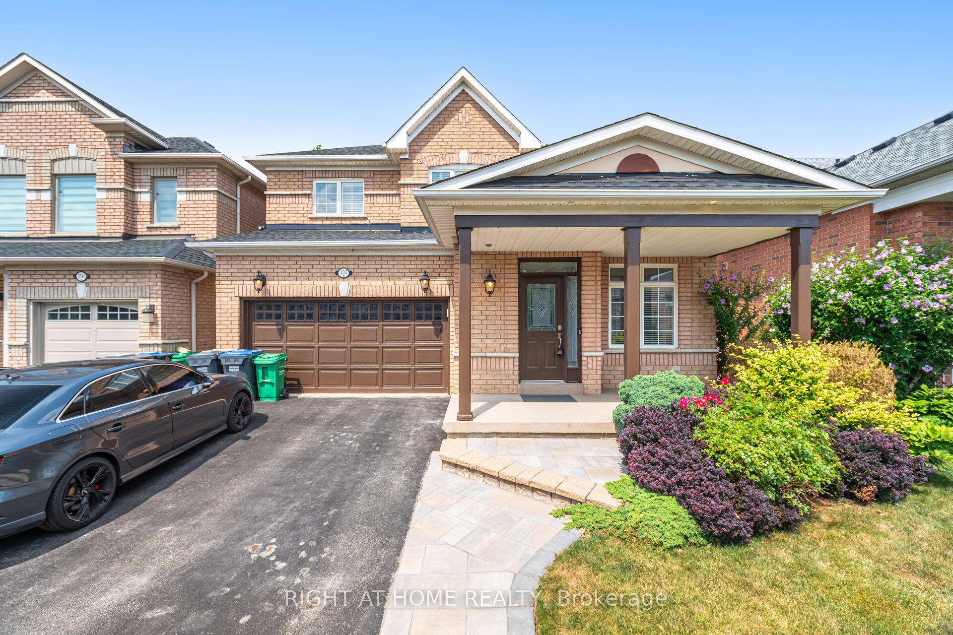 3737 Brinwood Gate, Mississauga, ON L5M 7G9 photo 2