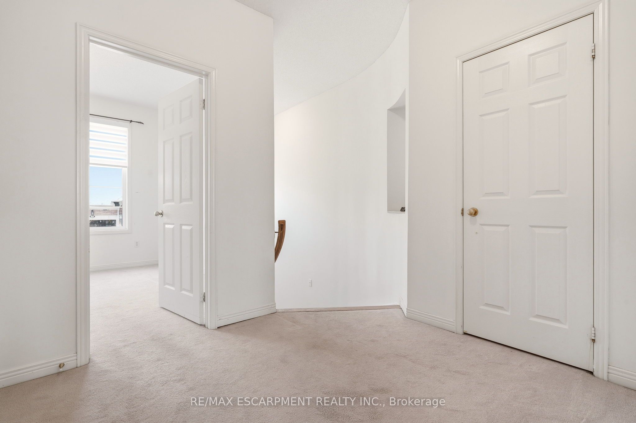 4400 MILLCROFT PARK Drive 40, Burlington, ON L7M 5B5 photo 4