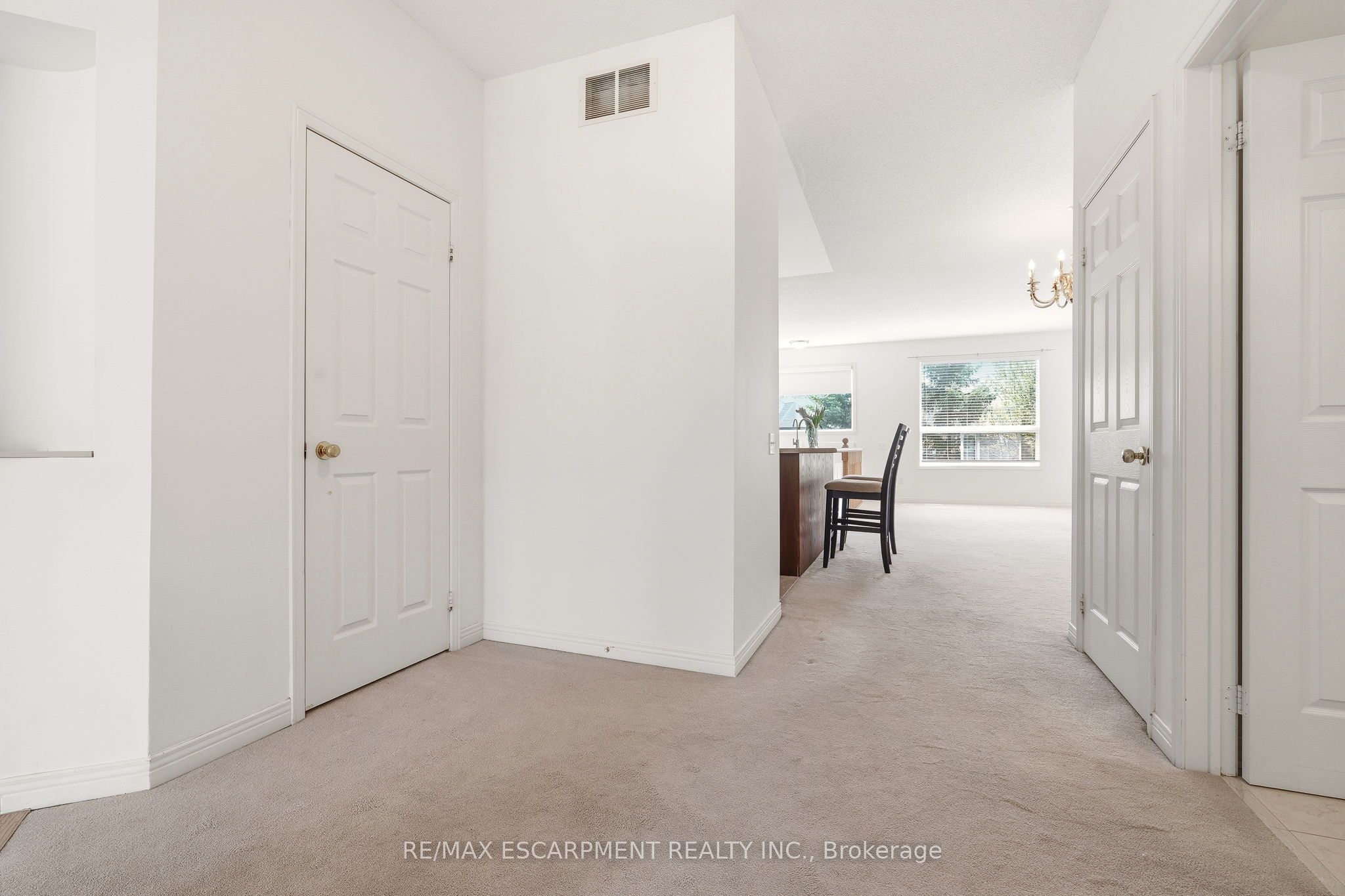 4400 MILLCROFT PARK Drive 40, Burlington, ON L7M 5B5 photo 5