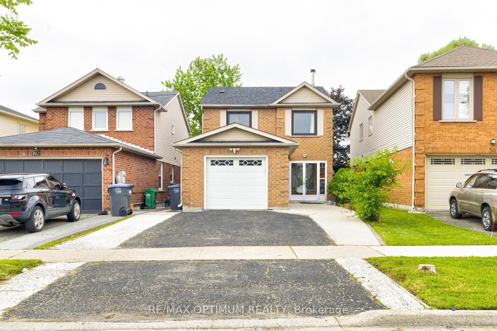 28 Stalbridge Avenue, Brampton, ON L6Y 4H2 photo 3