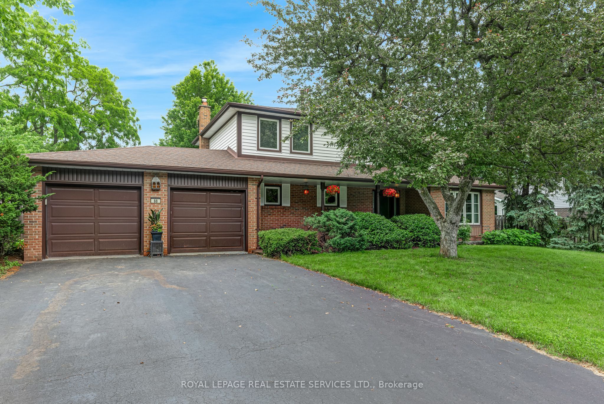 88 GERMORDA Drive, Oakville, ON L6H 2R1 photo 3