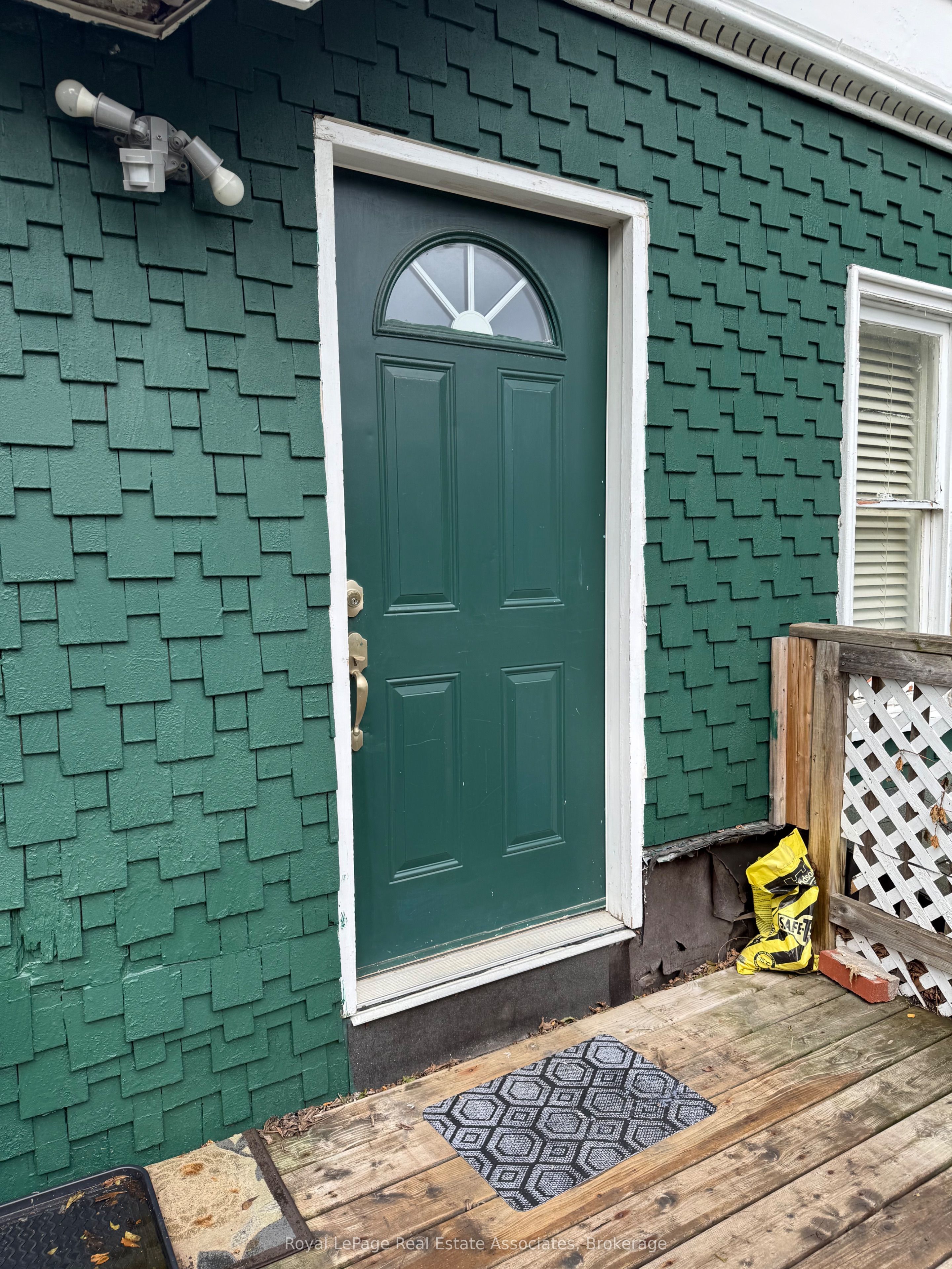 17 Alexander Street, Brampton, ON L6V 1H7 photo 3