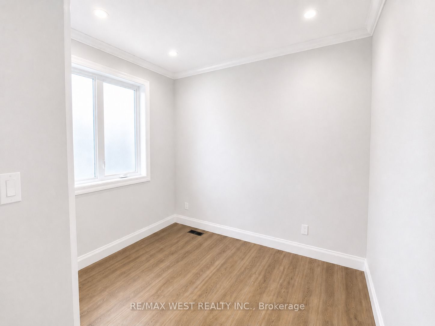 58 Aura Lea Boulevard Garden Suite, Toronto, ON M9M 1K5 photo 4