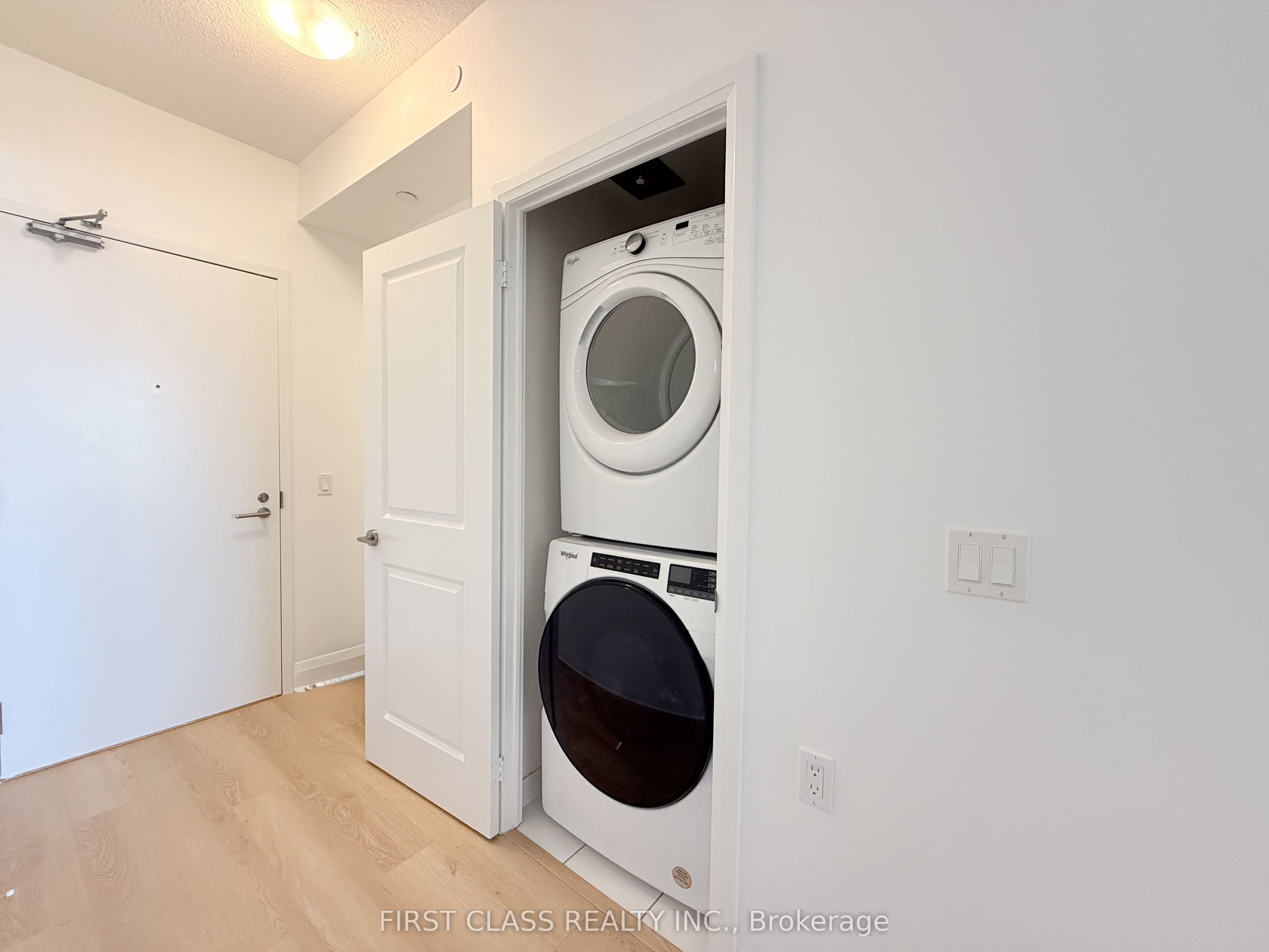 15 Zorra Street 606, Toronto, ON M8Z 0C1 photo 4