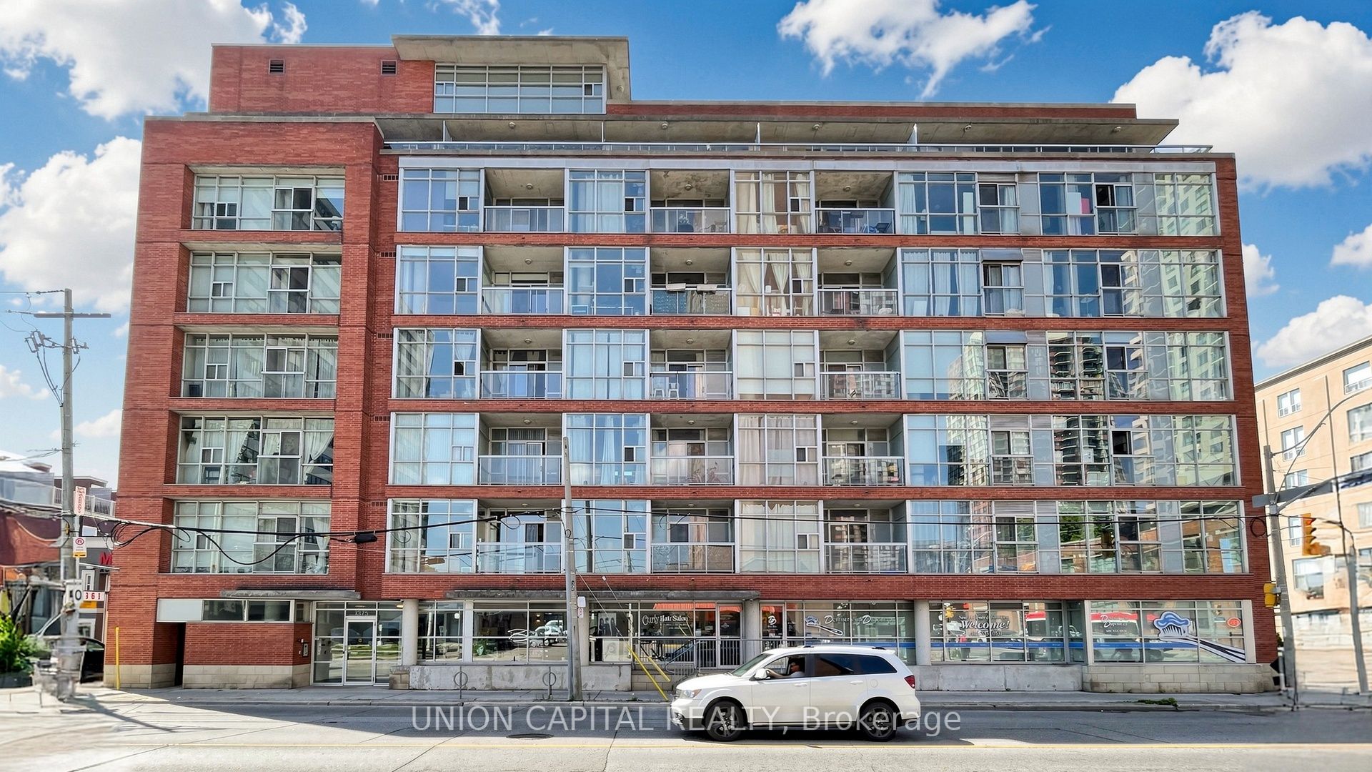 1375 Dupont Street 210, Toronto, ON M6H 4J8