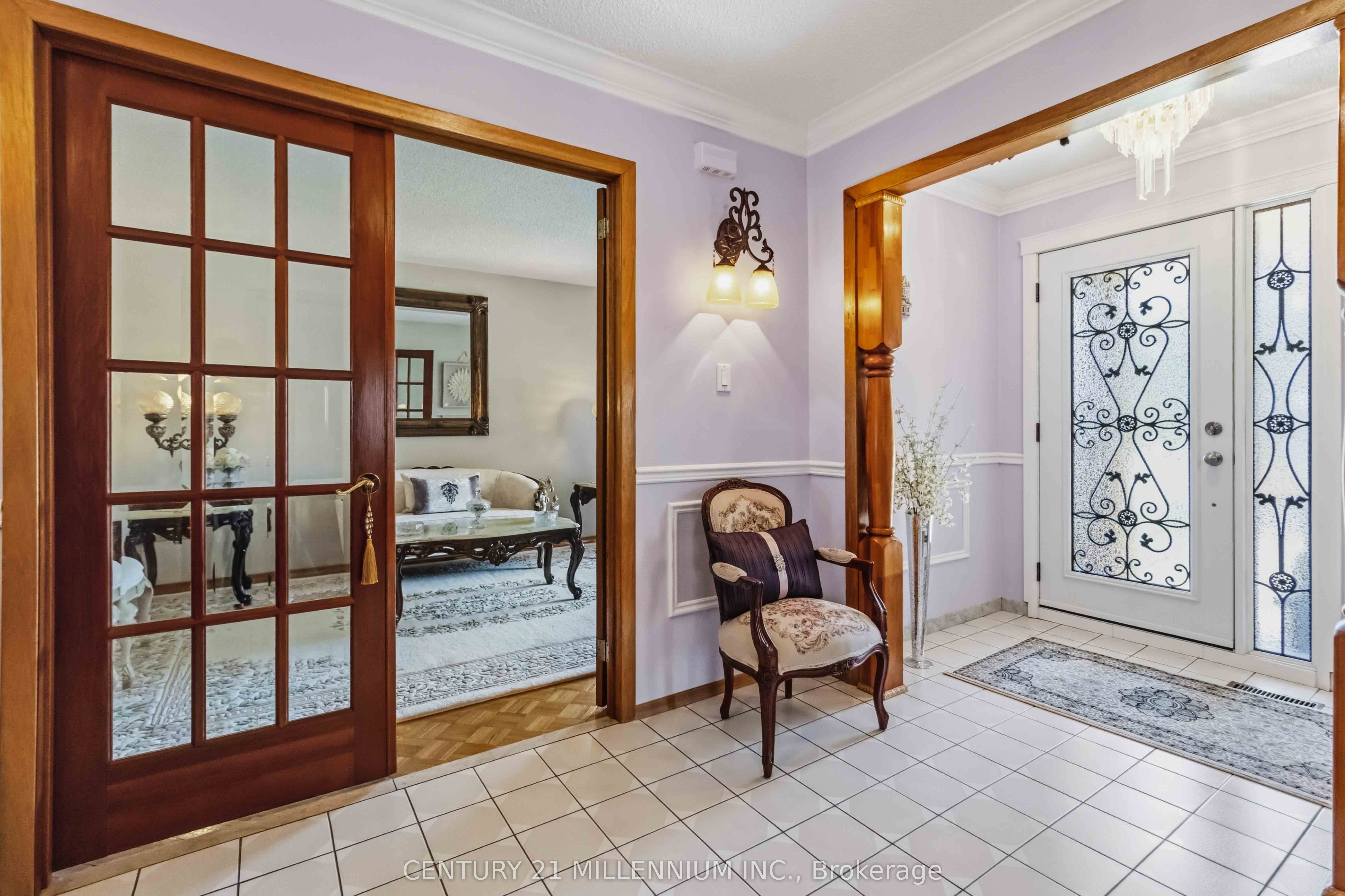 83 Sunforest Drive, Brampton, ON L6Z 2W3 photo 4