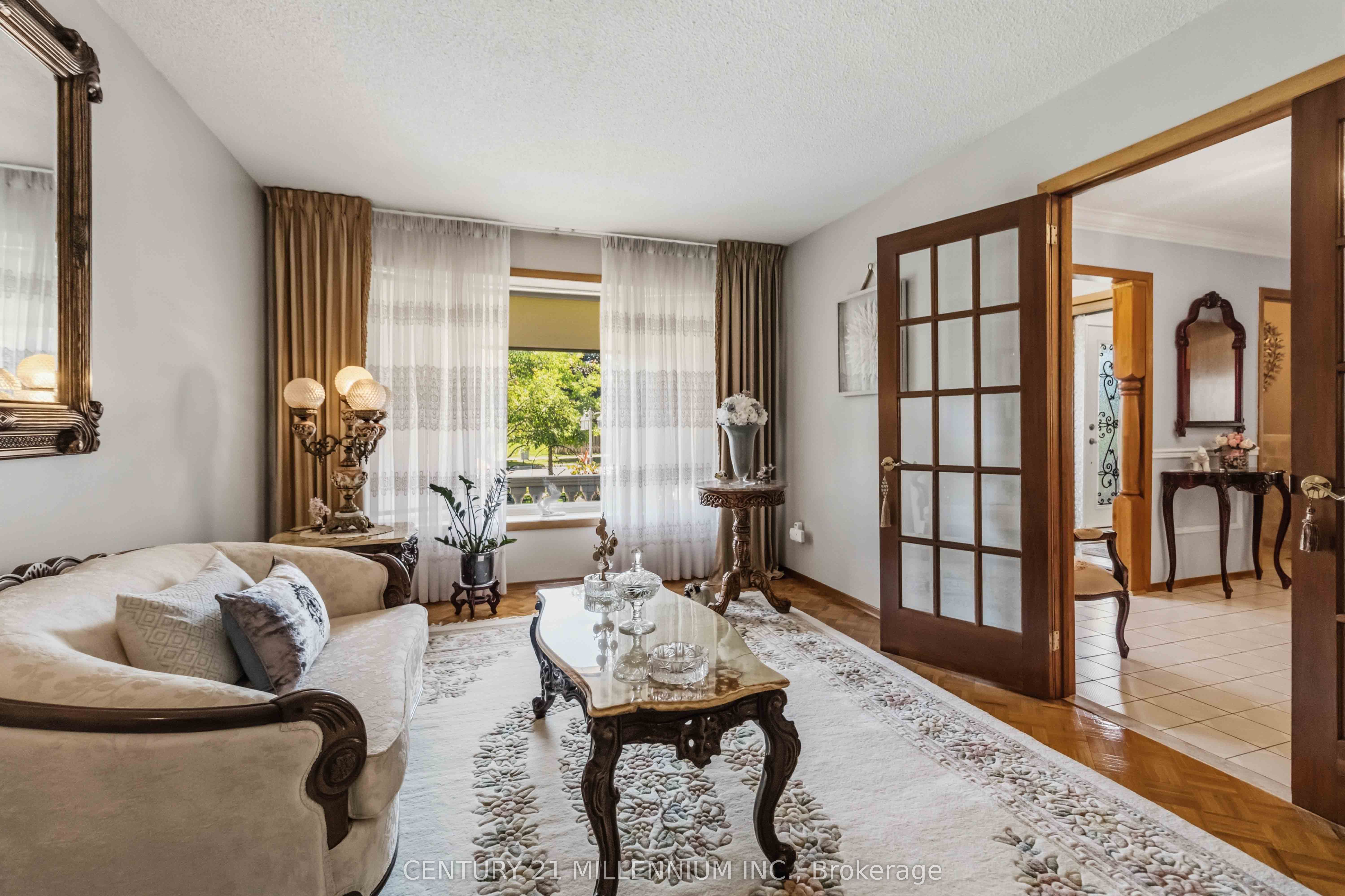 83 Sunforest Drive, Brampton, ON L6Z 2W3 photo 5