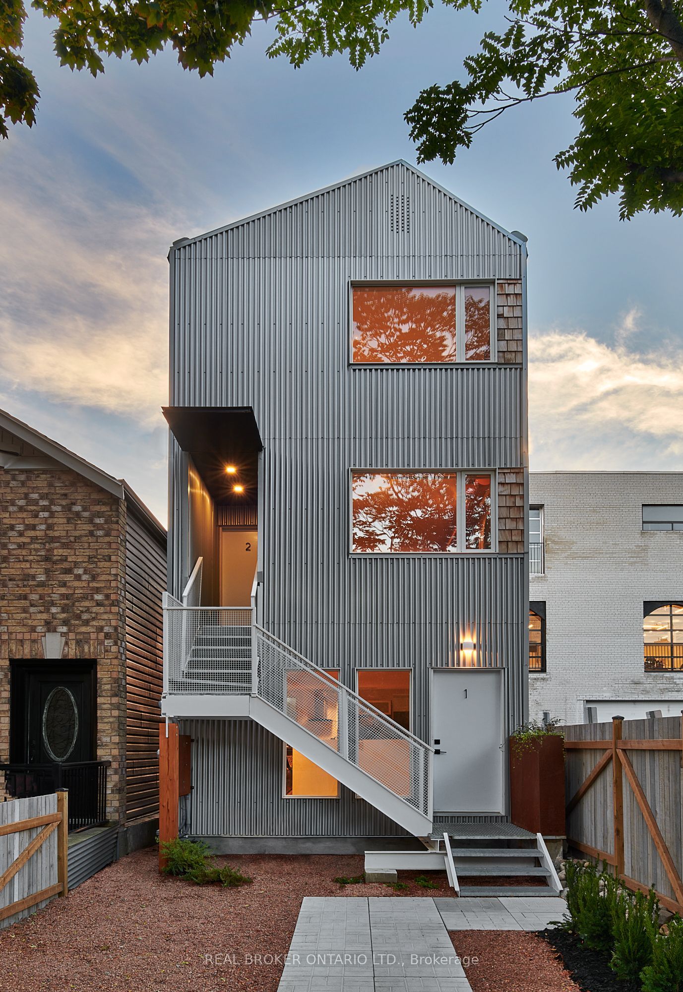 278 Campbell Avenue Main, Toronto, ON M6P 3V6
