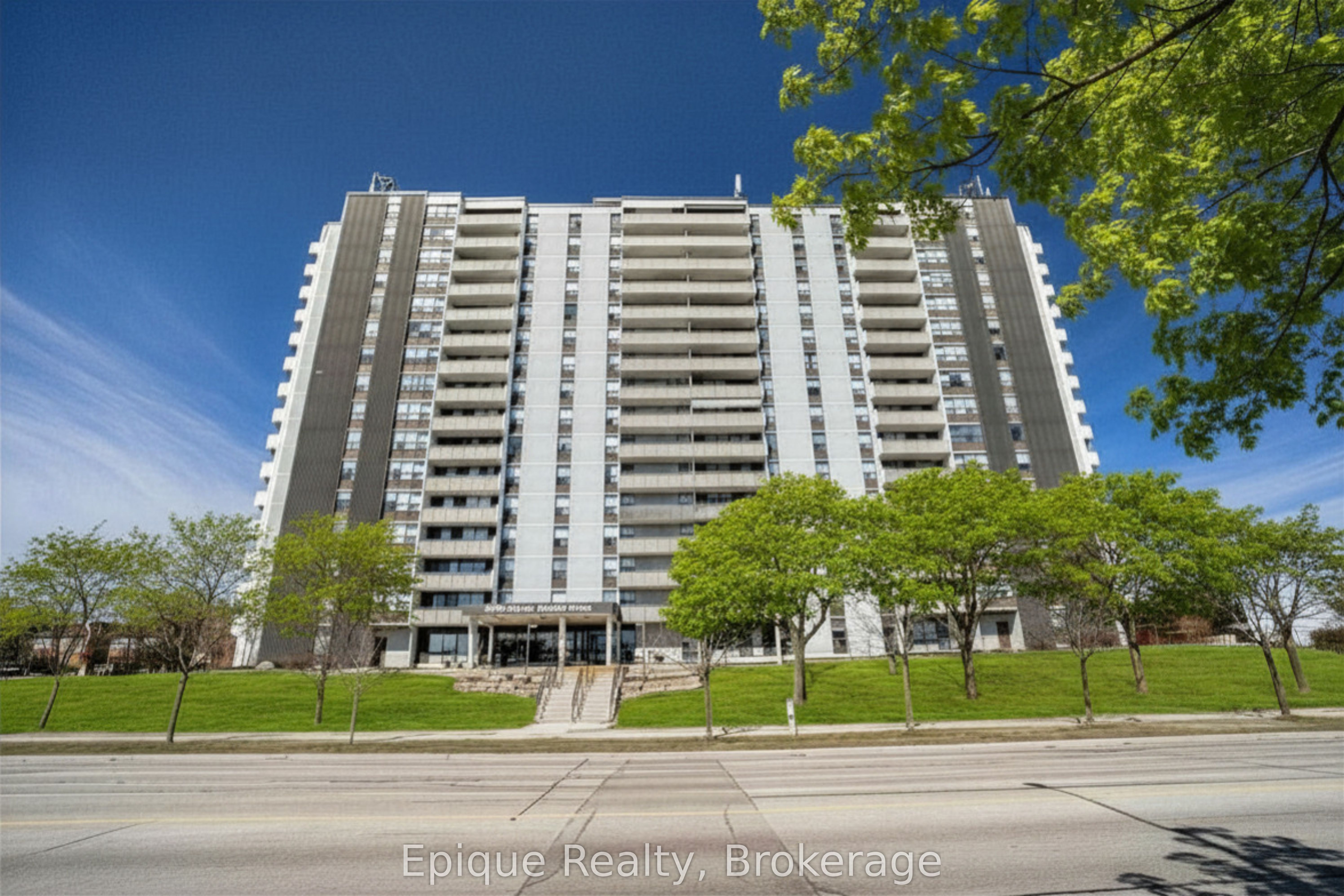 2055 UPPER MIDDLE Road 409, Burlington, ON L7P 3P4