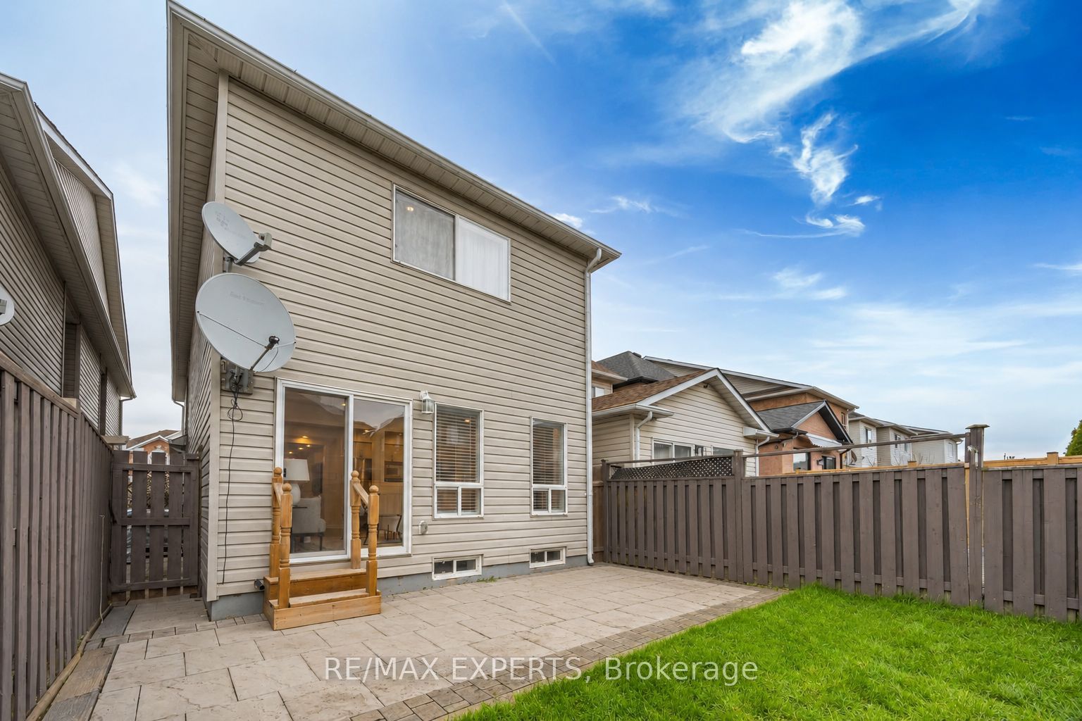 40 Dills Crescent, Milton, ON L9T 5P2 photo 2