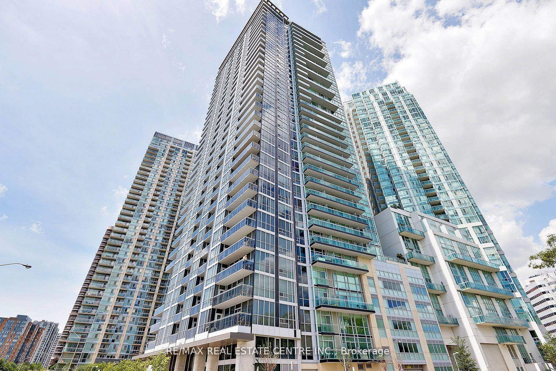 223 Webb Drive 1808, Mississauga, ON L5B 0E8