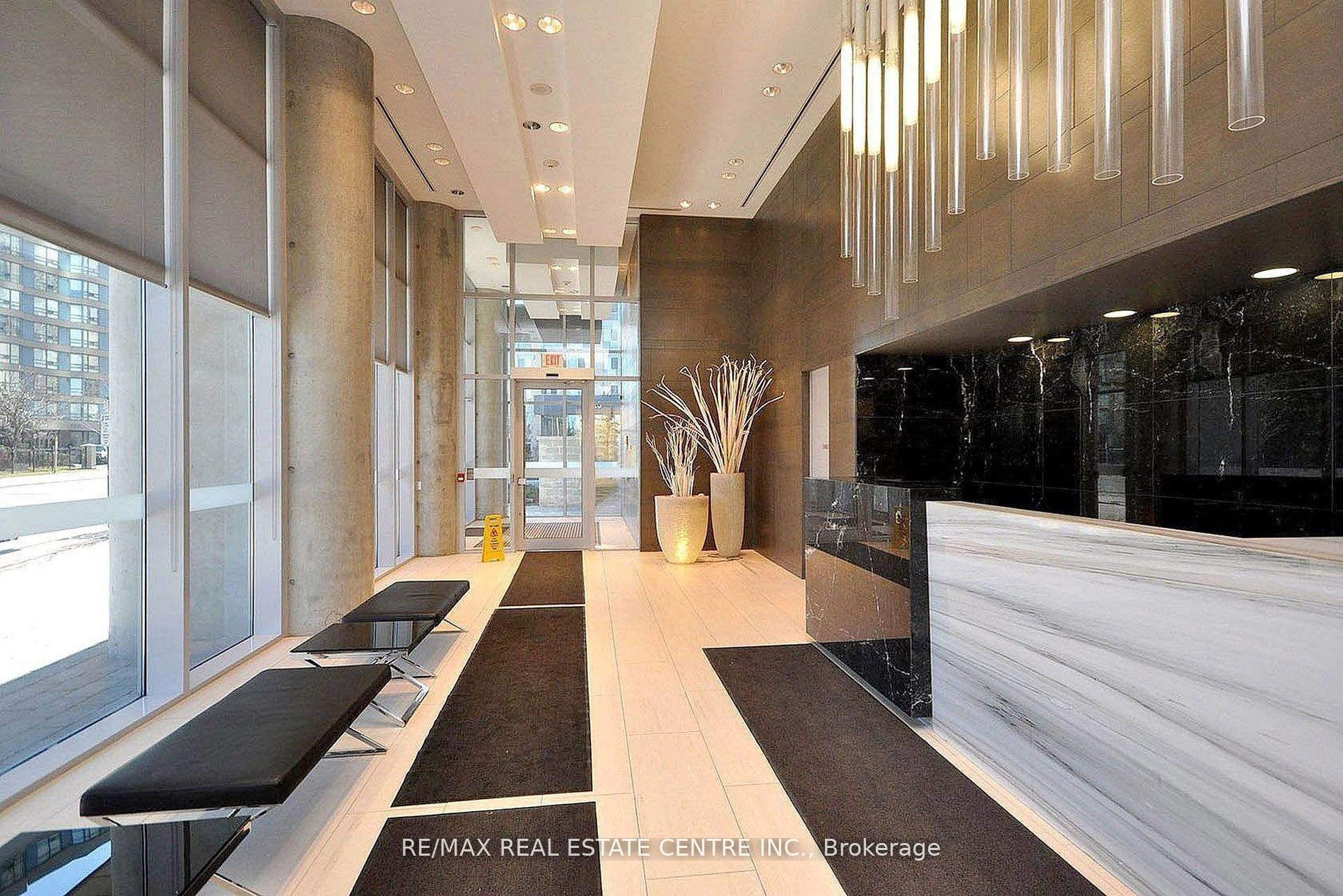 223 Webb Drive 1808, Mississauga, ON L5B 0E8 photo 2