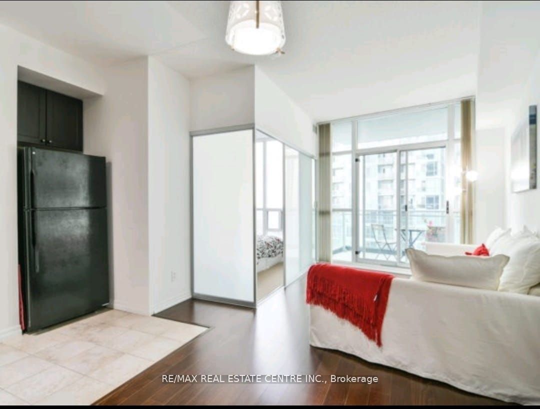 223 Webb Drive 1808, Mississauga, ON L5B 0E8 photo 5
