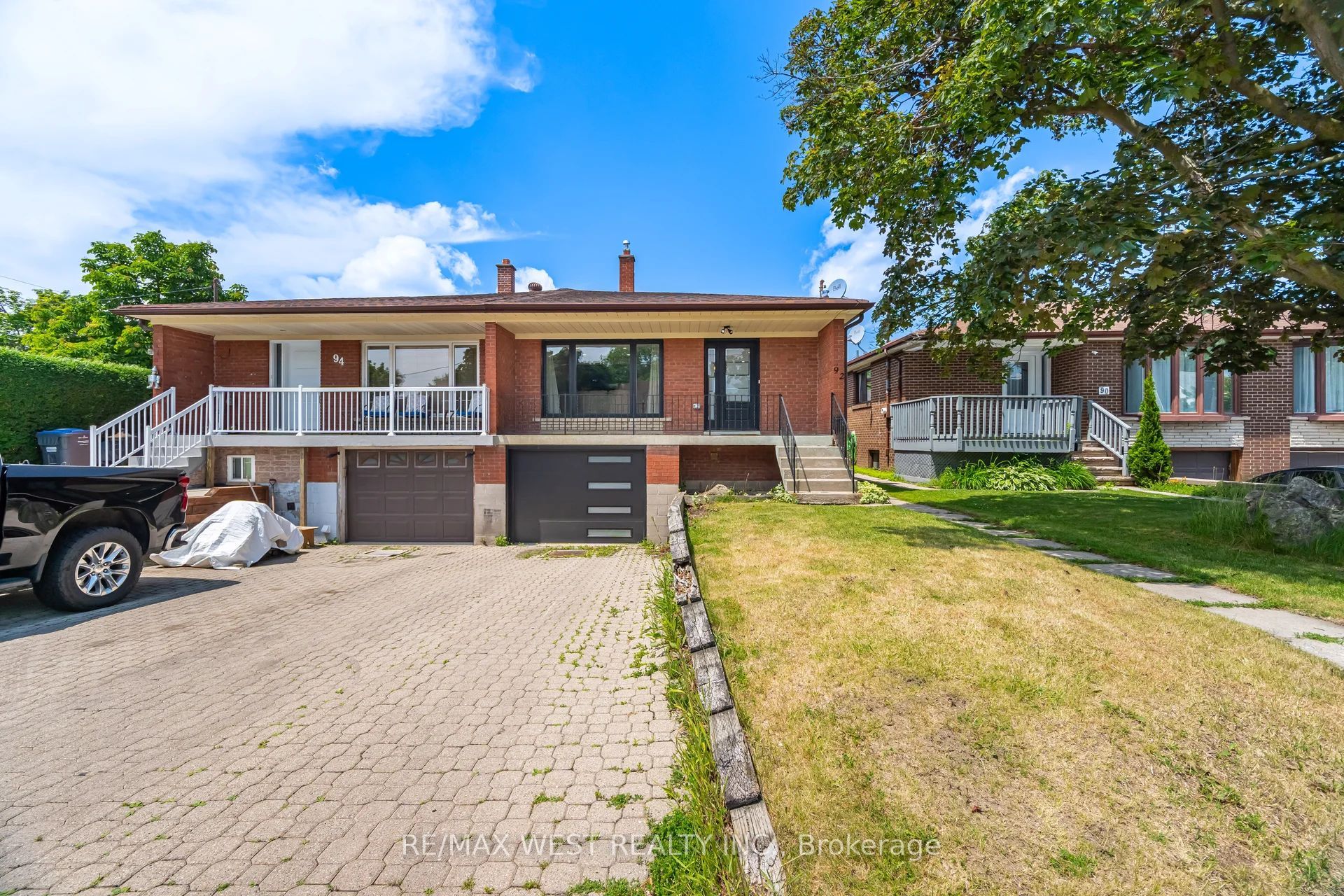 92 Archibald Street, Brampton, ON L6X 1L9 photo 2