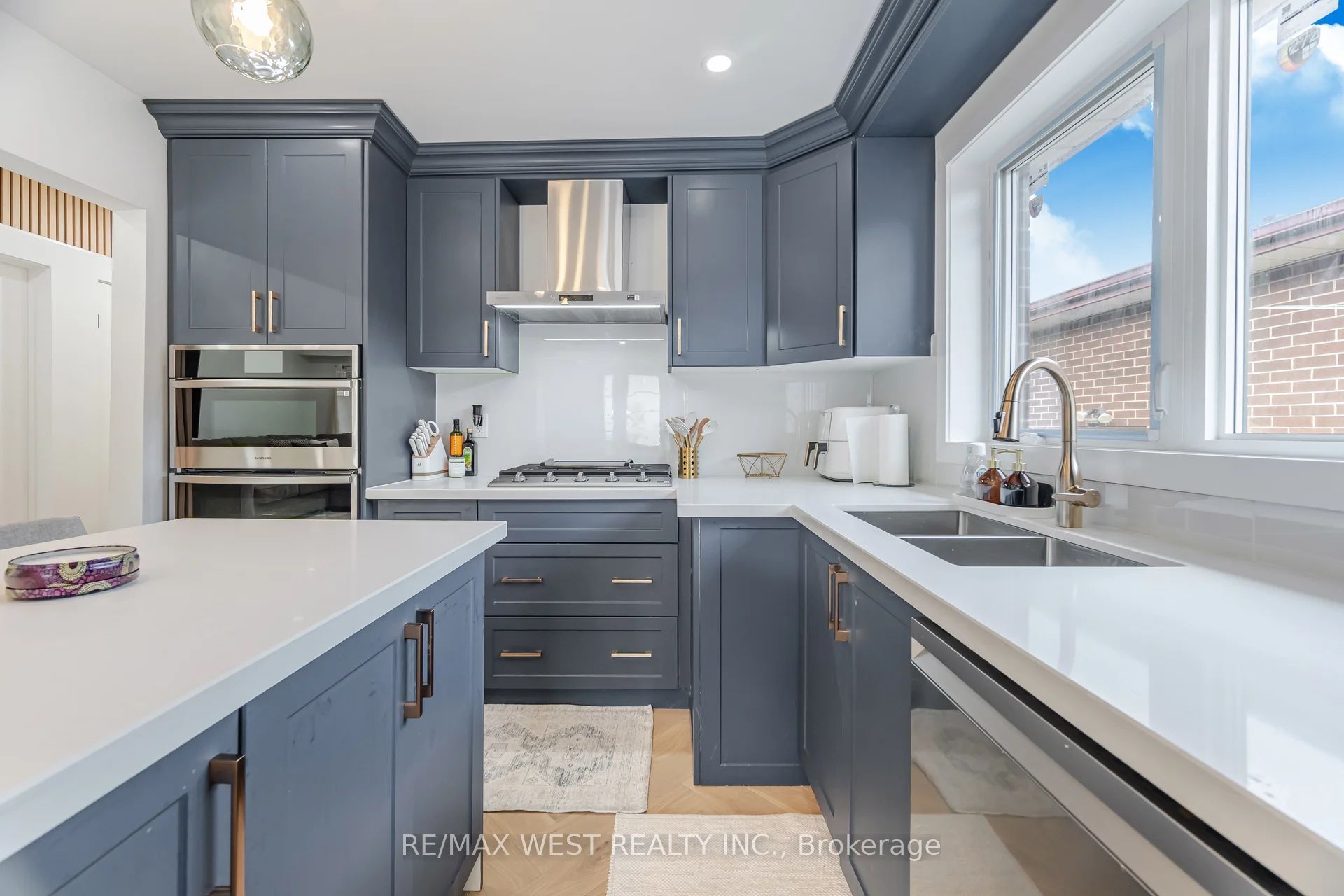 92 Archibald Street, Brampton, ON L6X 1L9 photo 4