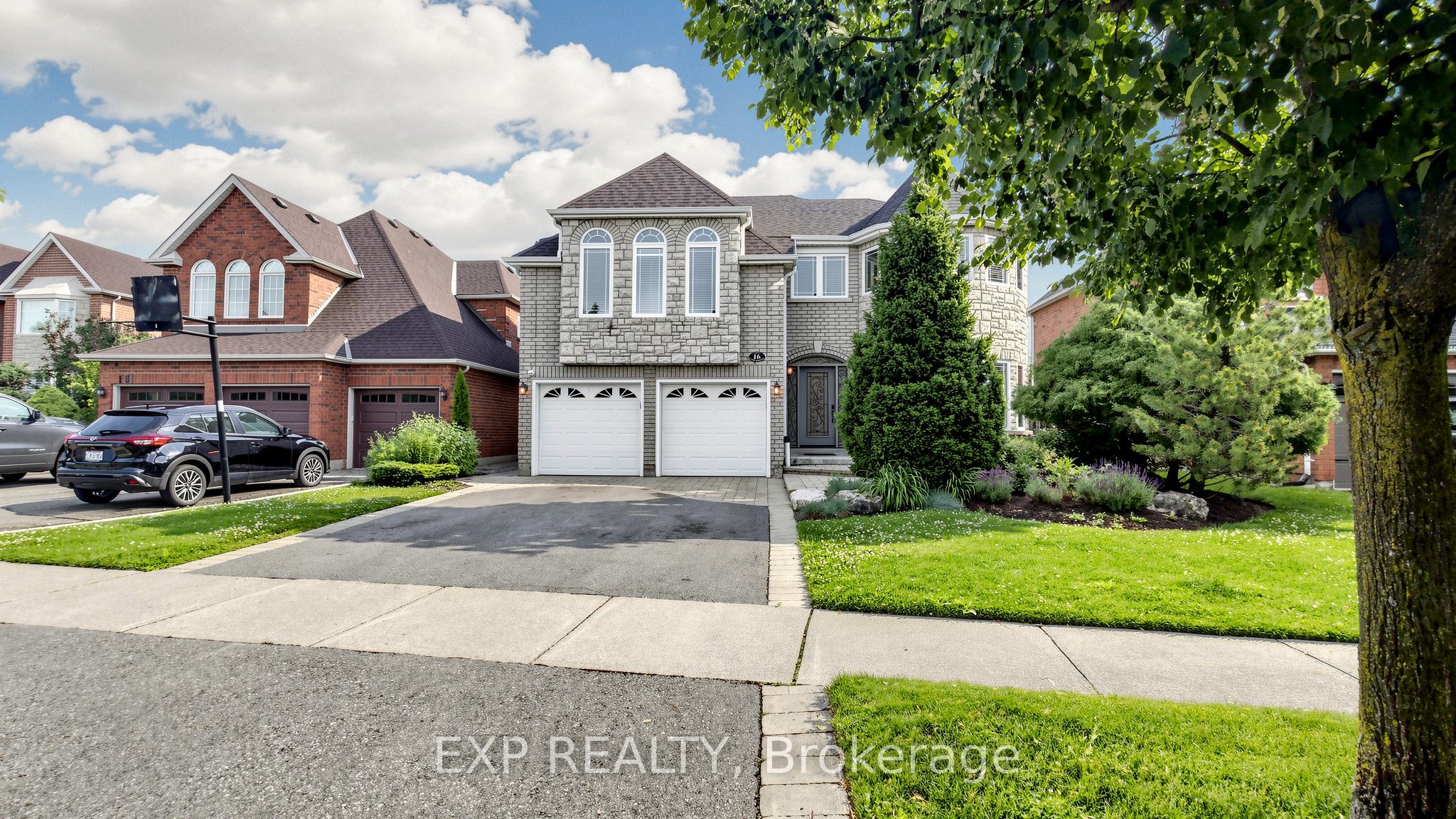 16 Curry Crescent, Halton Hills, ON L7G 5L4 photo 2