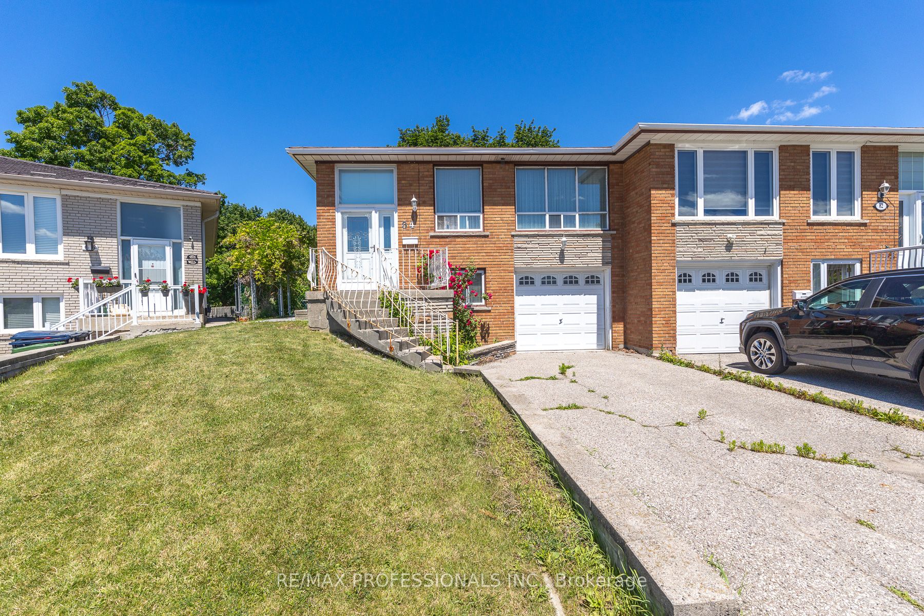 64 Ikley Road, Toronto, ON M3J 1C6