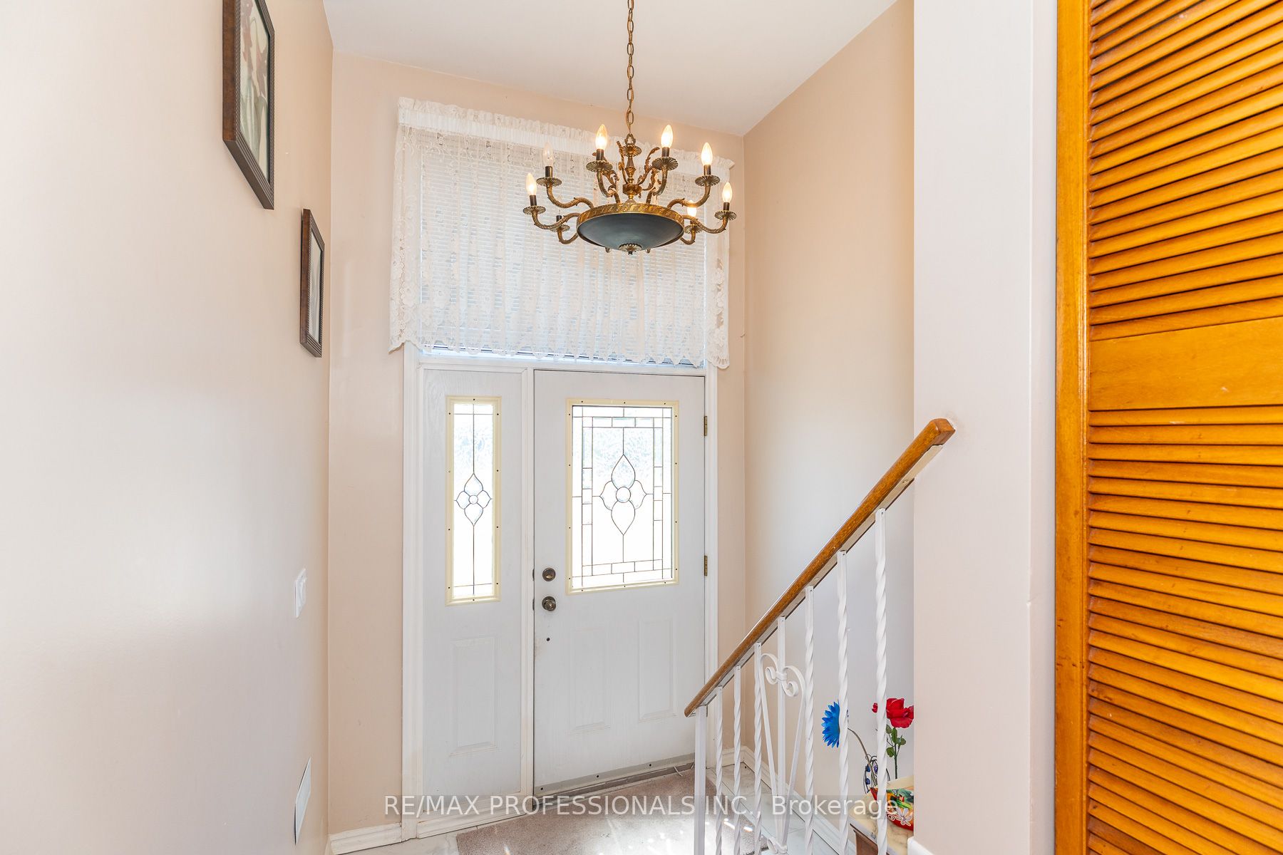 64 Ikley Road, Toronto, ON M3J 1C6 photo 2