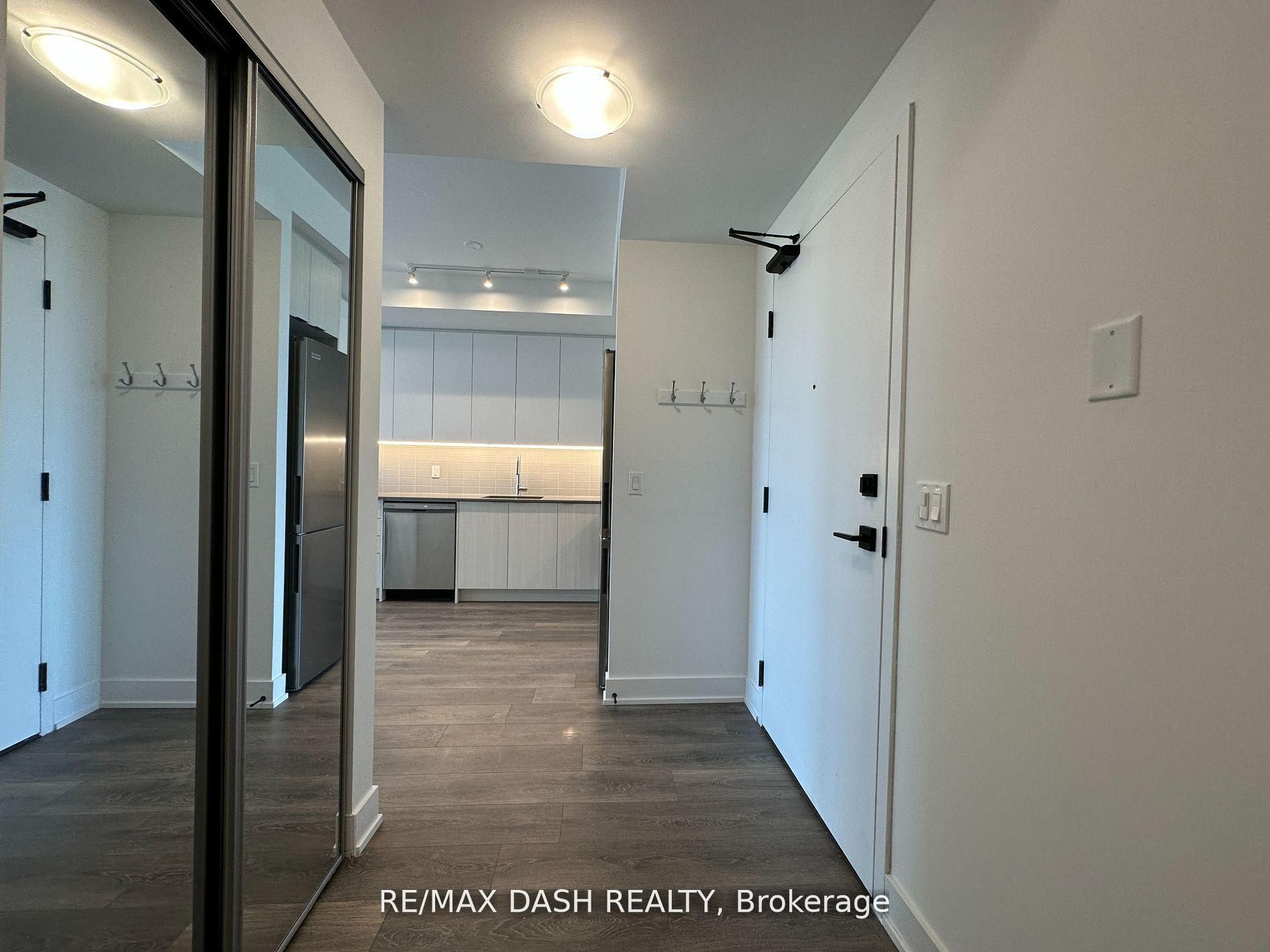2485 Taunton Road 621, Oakville, ON L6H 3R8 photo 5