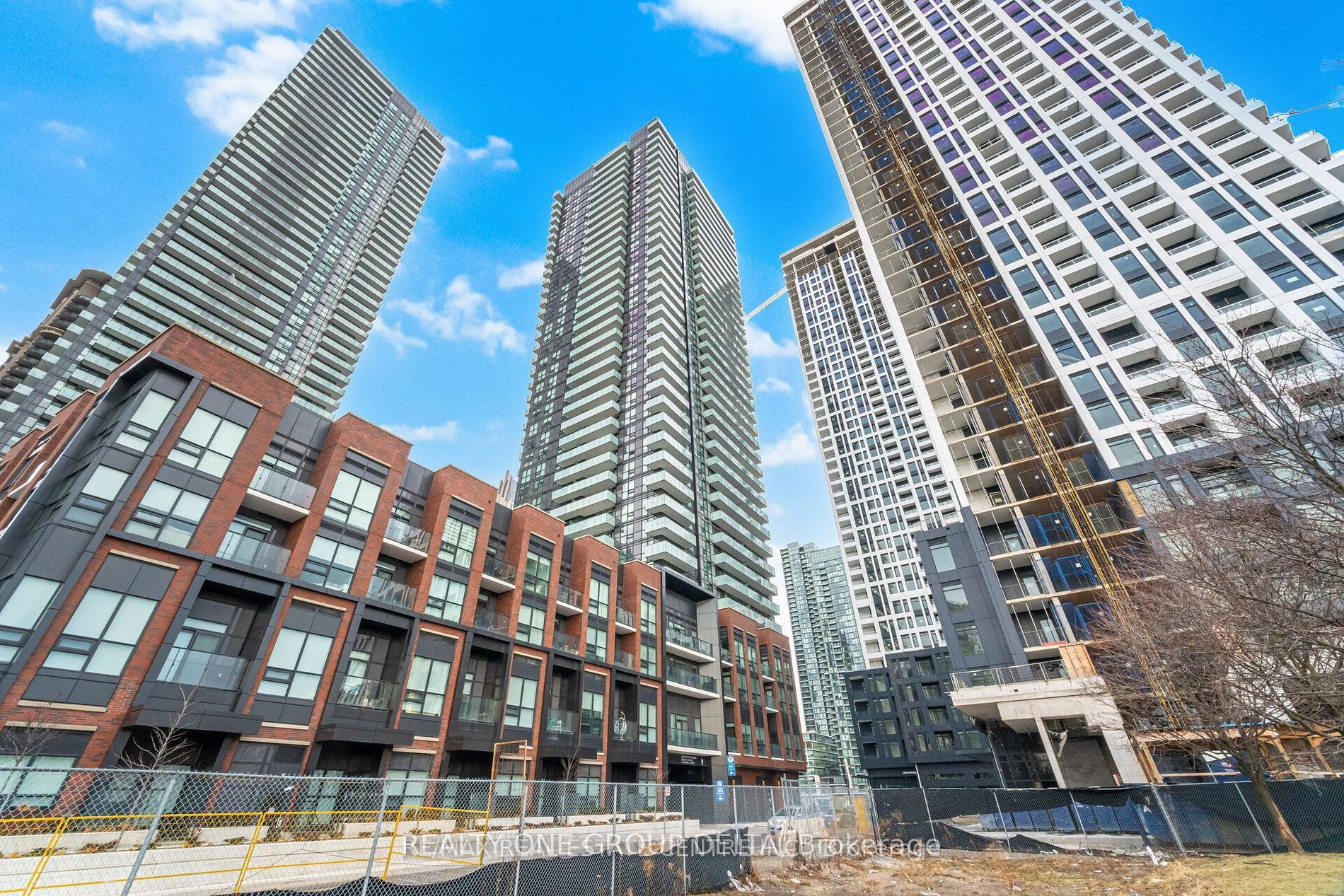 4130 Parkside Village Drive 502, Mississauga, ON L5B 3M8 photo 5