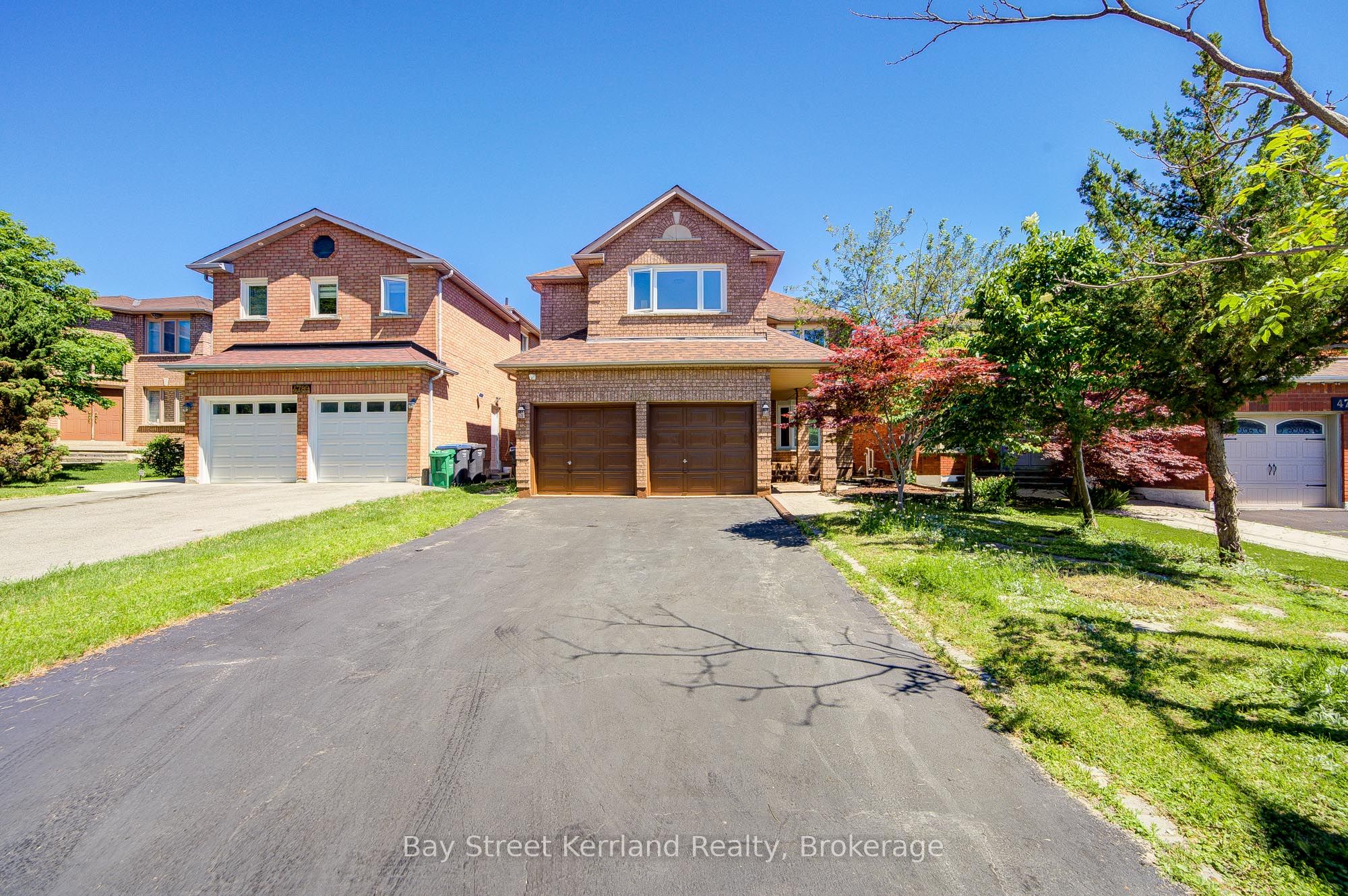 4785 Crystal Rose Drive, Mississauga, ON L5V 1G9