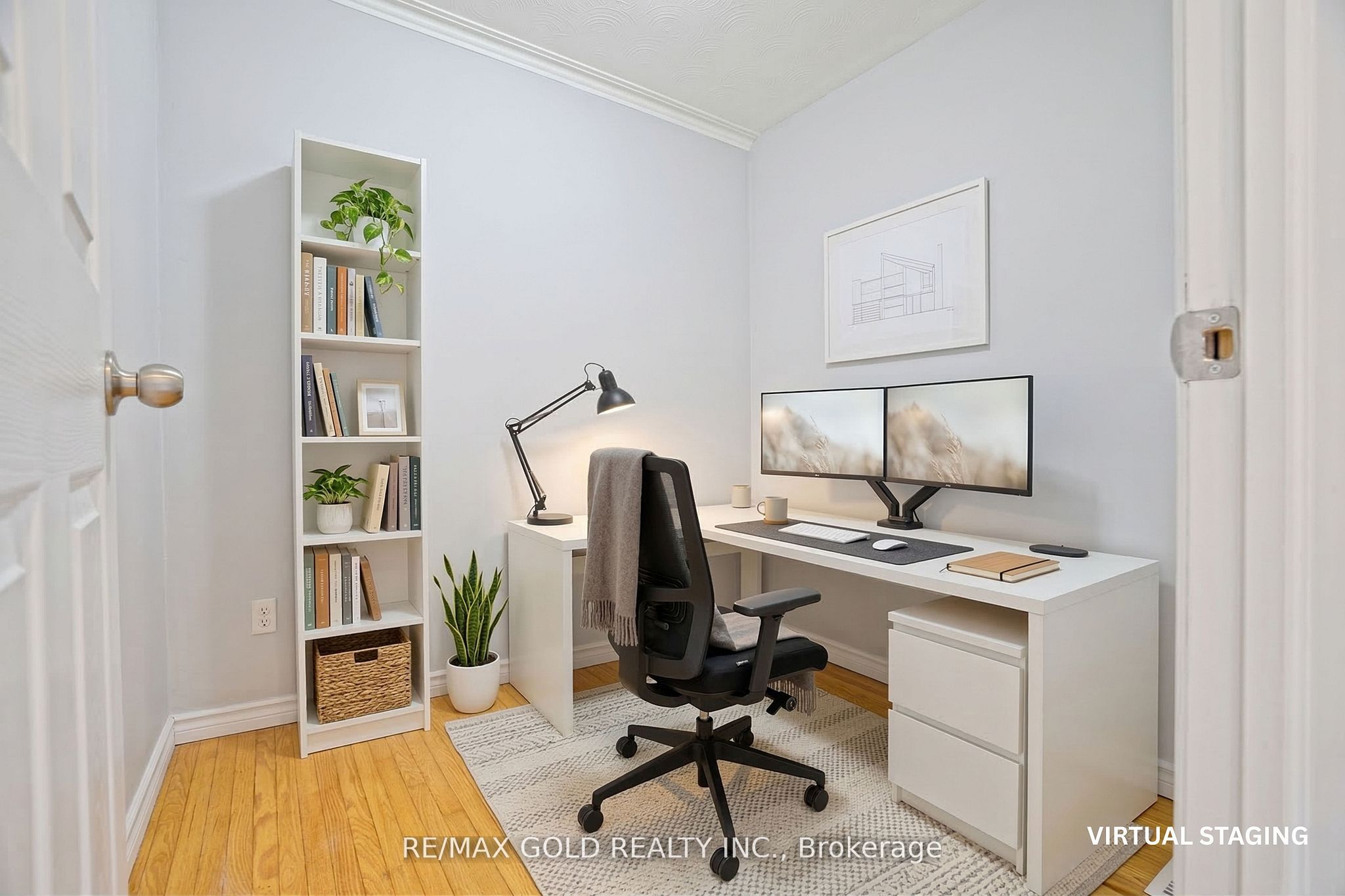 130 Duncanwoods Drive Main, Toronto, ON M9L 2E1 photo 3
