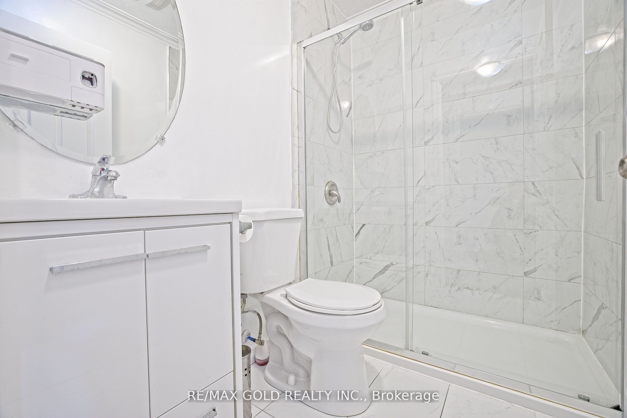 130 Duncanwoods Drive Main, Toronto, ON M9L 2E1 photo 5