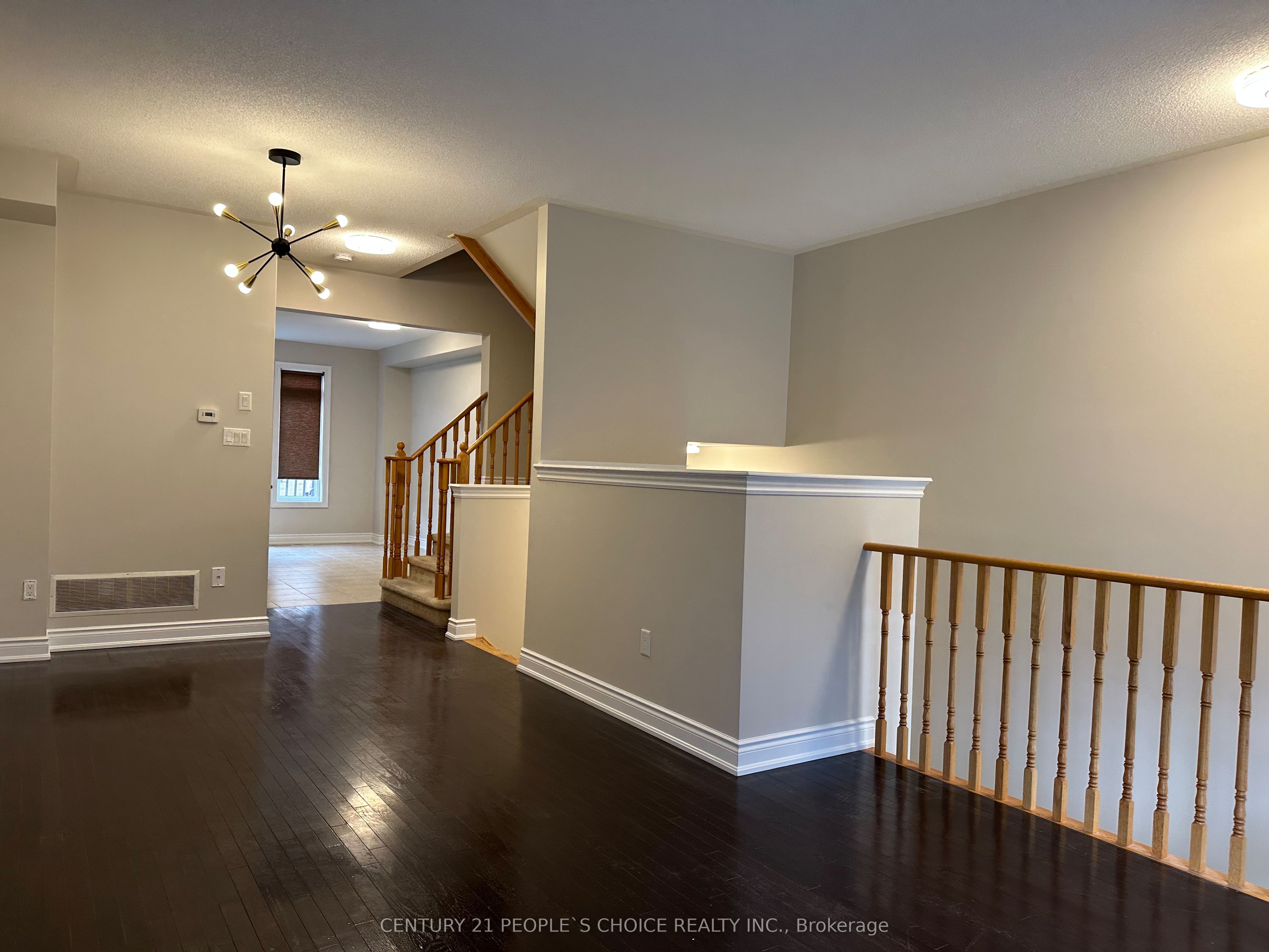 7227 Triumph Lane, Mississauga, ON L5N 0C5 photo 4