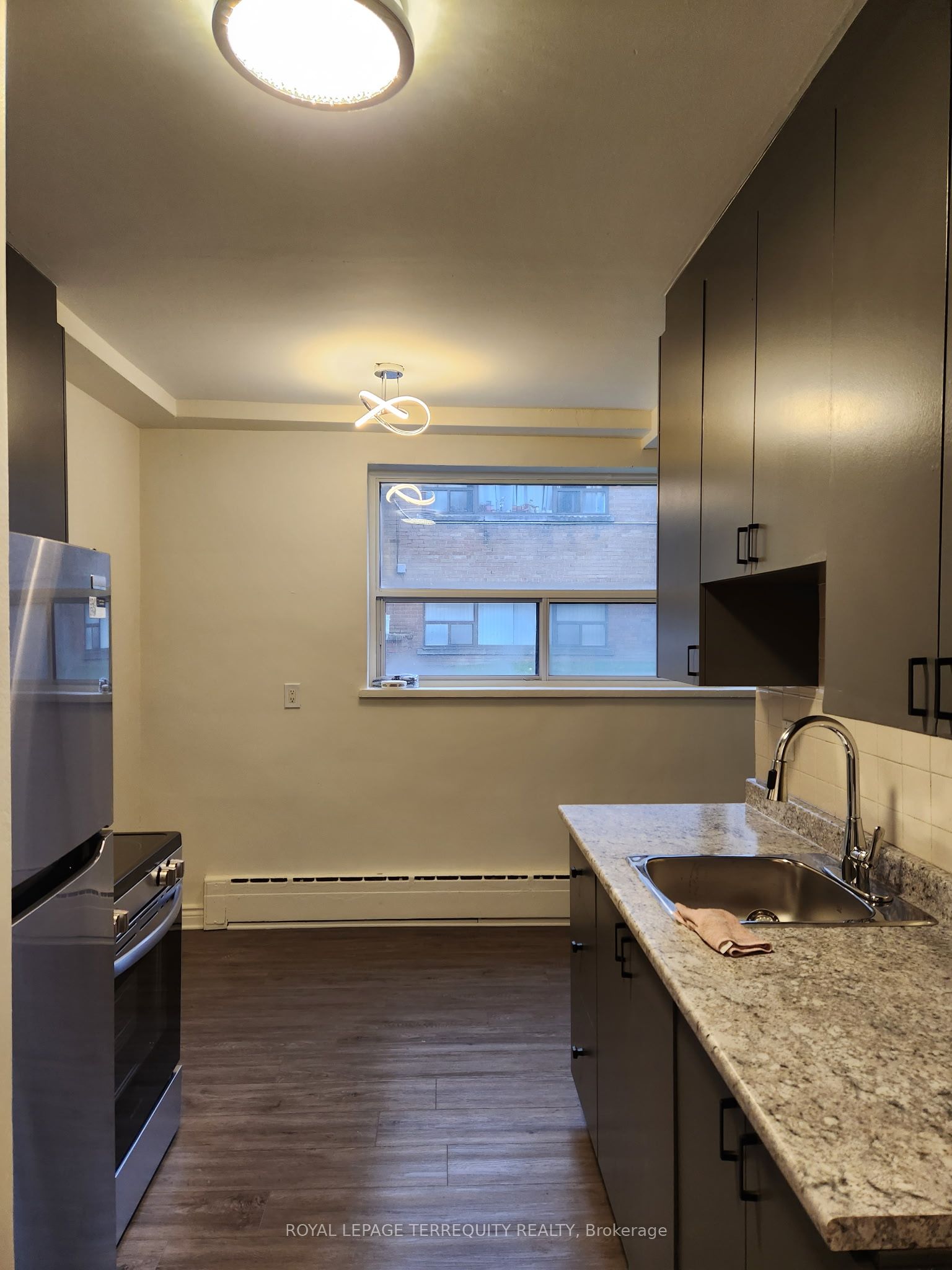 2550 Keele Street 1, Toronto, ON M6L 2N8 photo 3