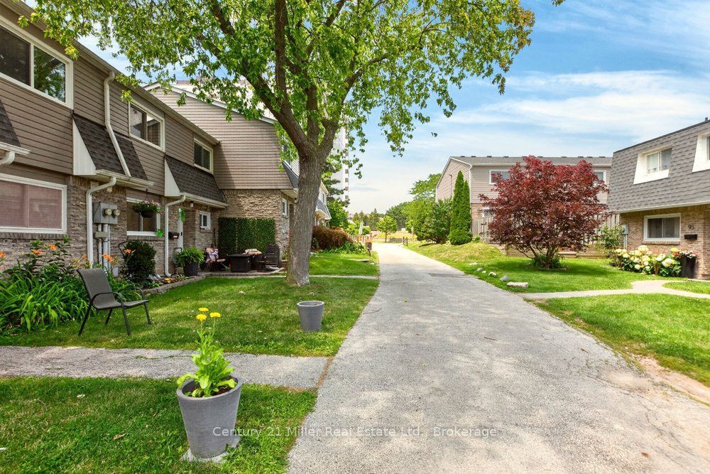 2050 Upper Middle Road 69, Burlington, ON L7P 3R9 photo 4