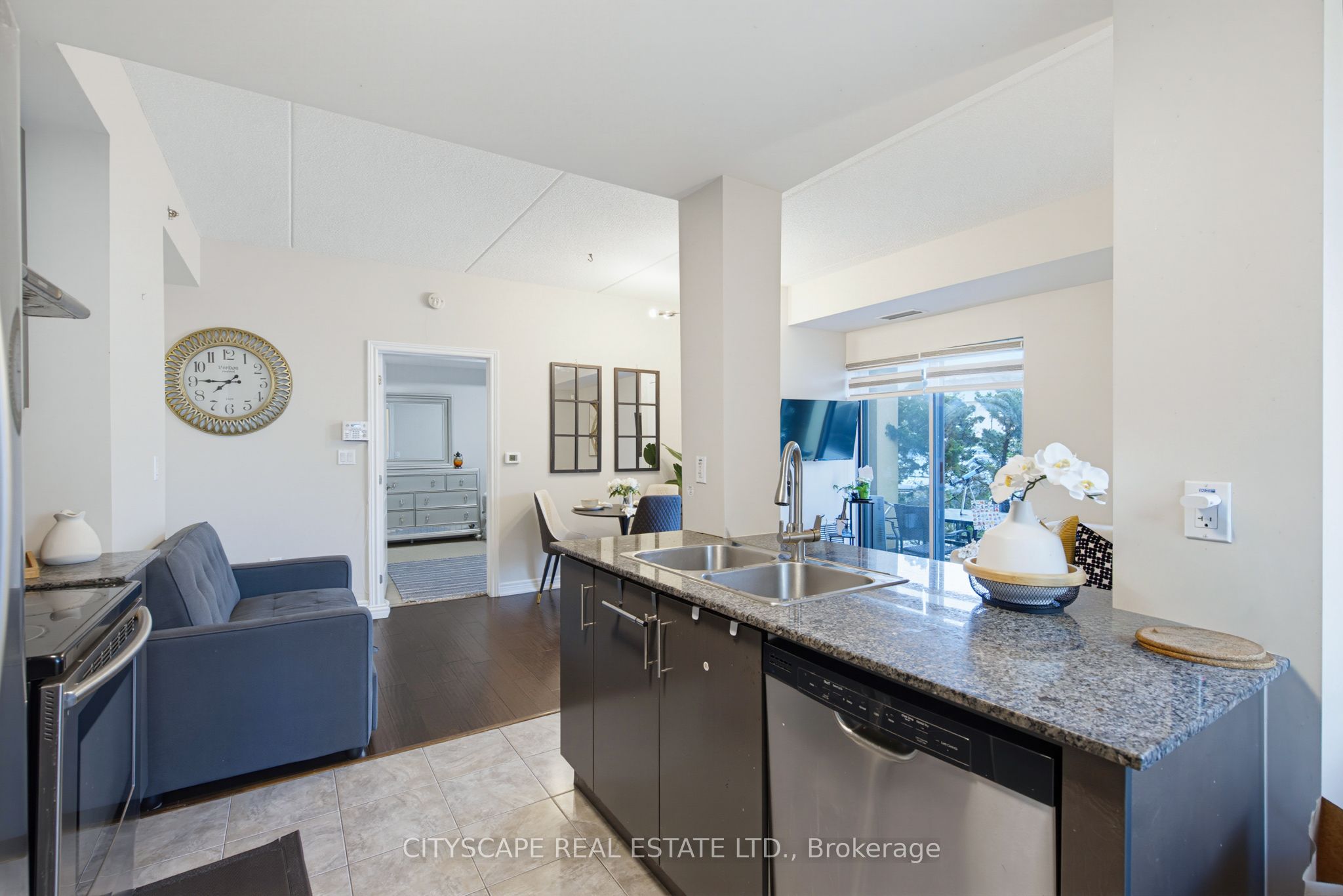 1419 Costigan Road 103, Milton, ON L9T 2L4 photo 4