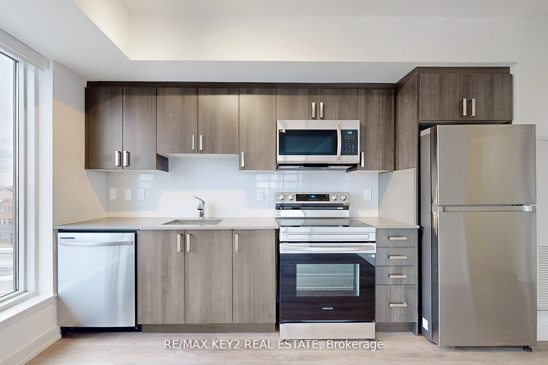 556 Marlee Avenue 425, Toronto, ON M6B 0B1 photo 3