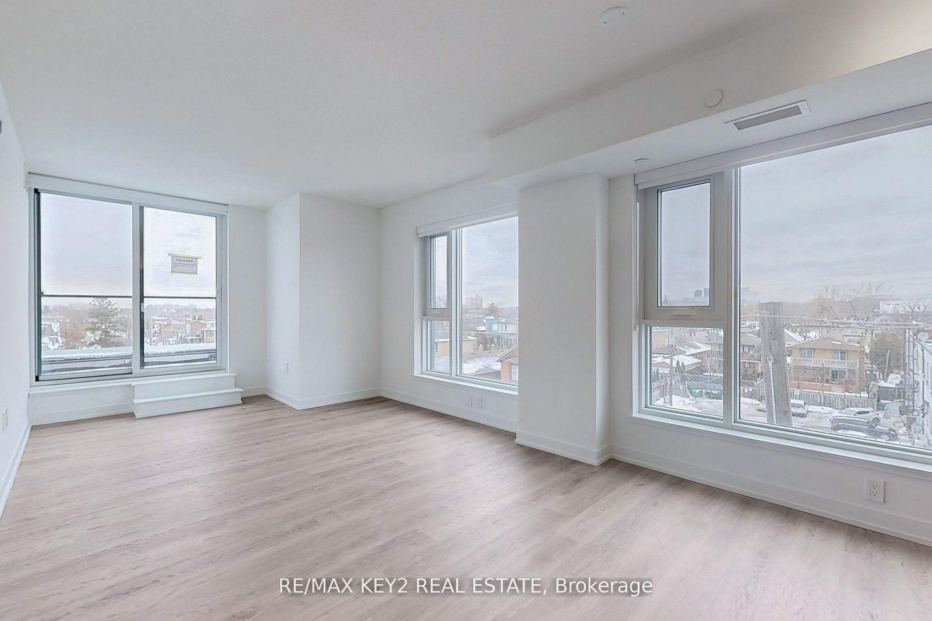 556 Marlee Avenue 425, Toronto, ON M6B 0B1 photo 4