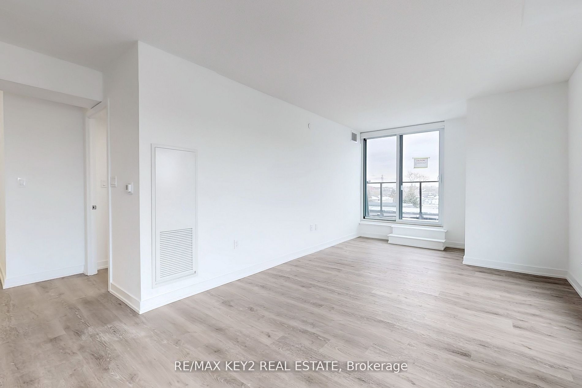 556 Marlee Avenue 425, Toronto, ON M6B 0B1 photo 5