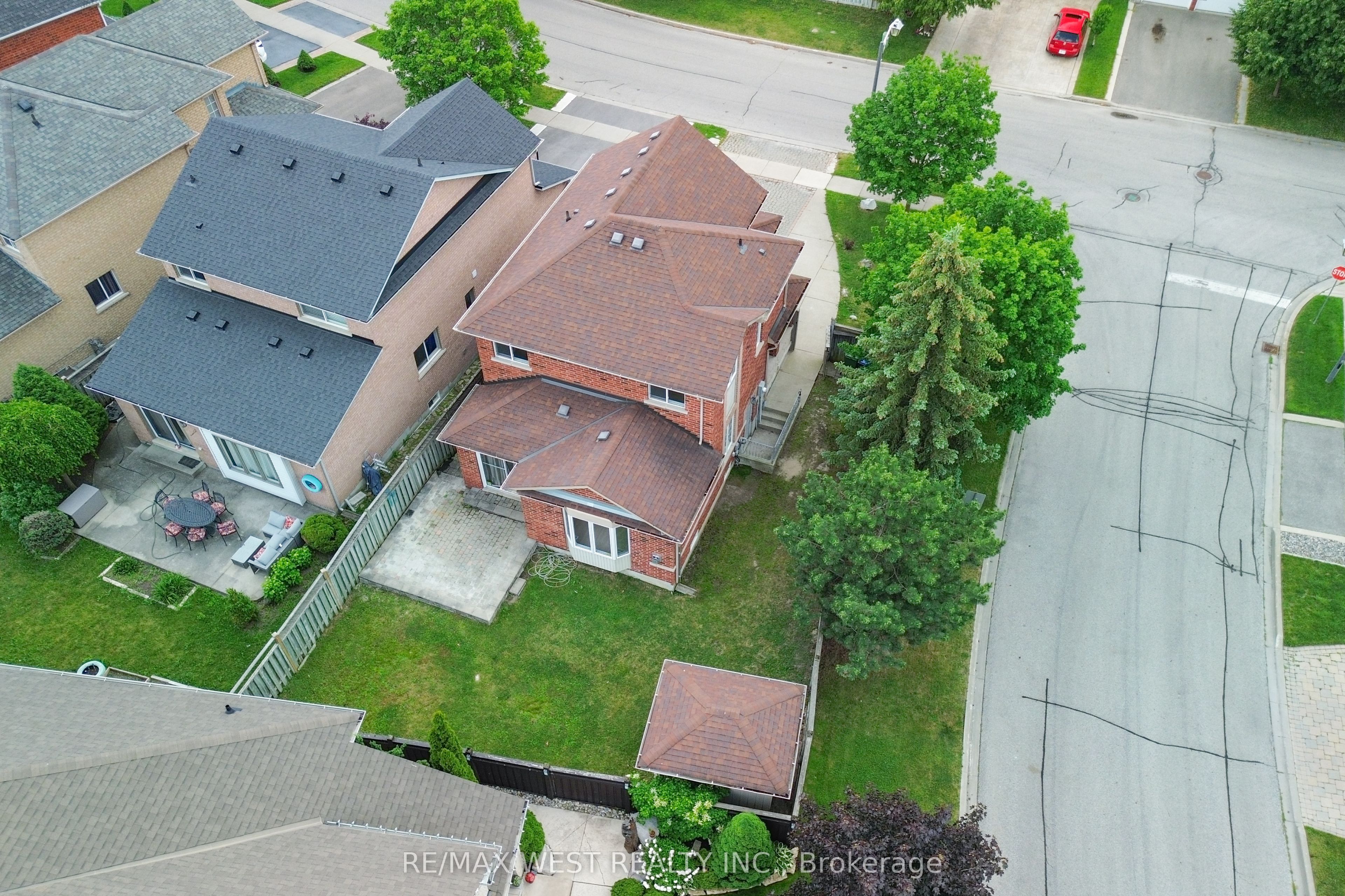 8 Terrastone Court, Caledon, ON L7E 2T7 photo 4