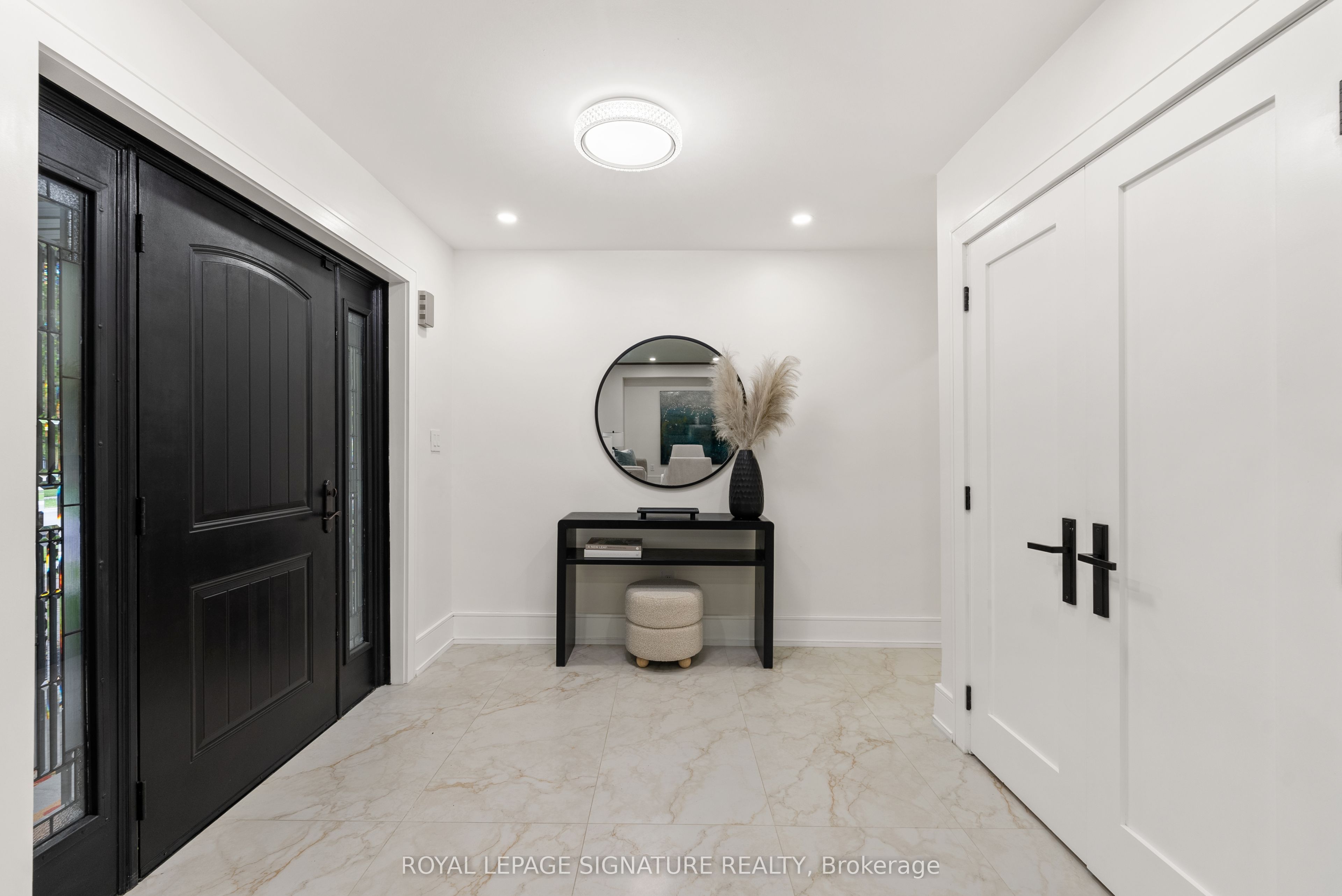 29 Blaketon Road, Toronto, ON M9B 4W4 photo 2
