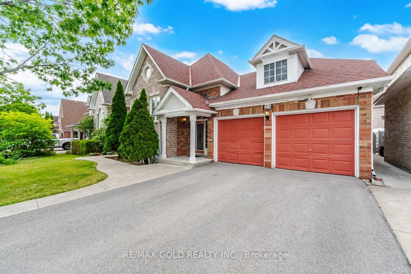 25 Treeline Boulevard, Brampton, ON L6P 1C5 photo 3