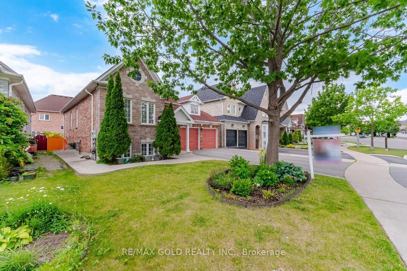 25 Treeline Boulevard, Brampton, ON L6P 1C5 photo 5