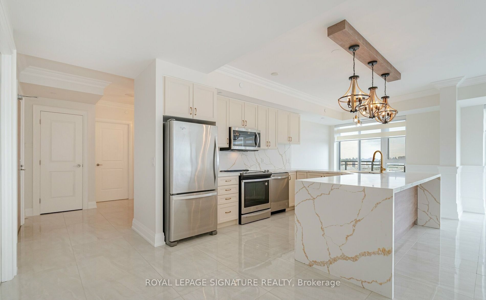 16 McAdam Avenue PH904, Toronto, ON M6A 0B9 photo 5