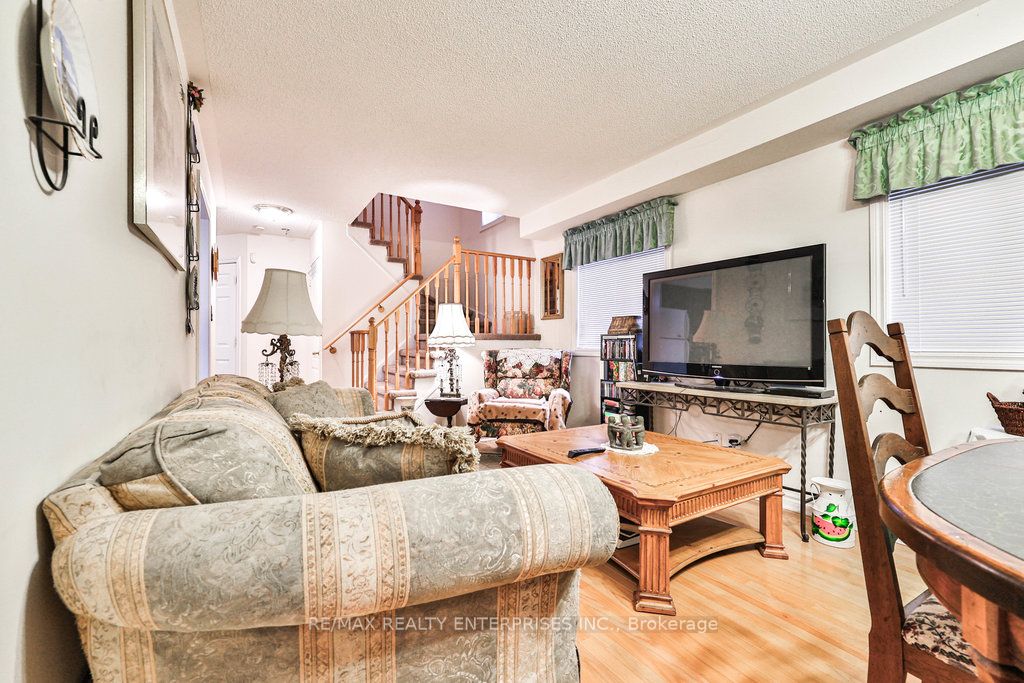 3 Jack Kenny Court, Caledon, ON L7E 2M5