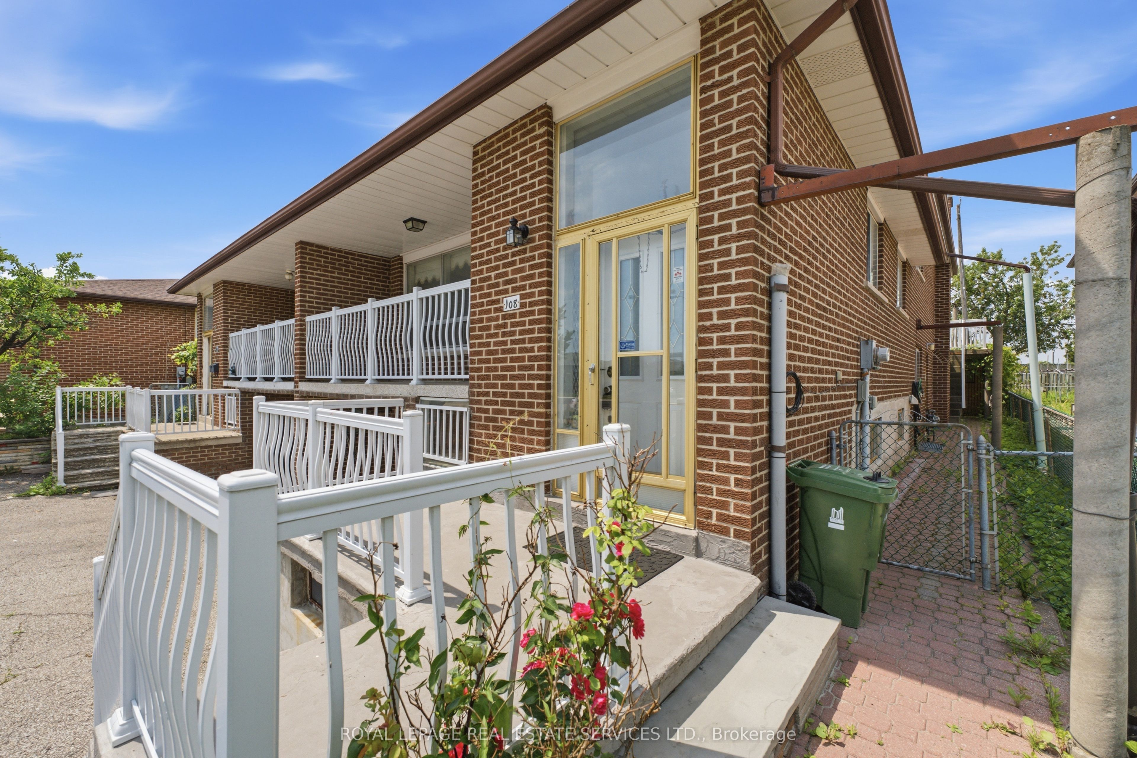 108 Anthia Drive, Toronto, ON M9L 1K8 photo 3