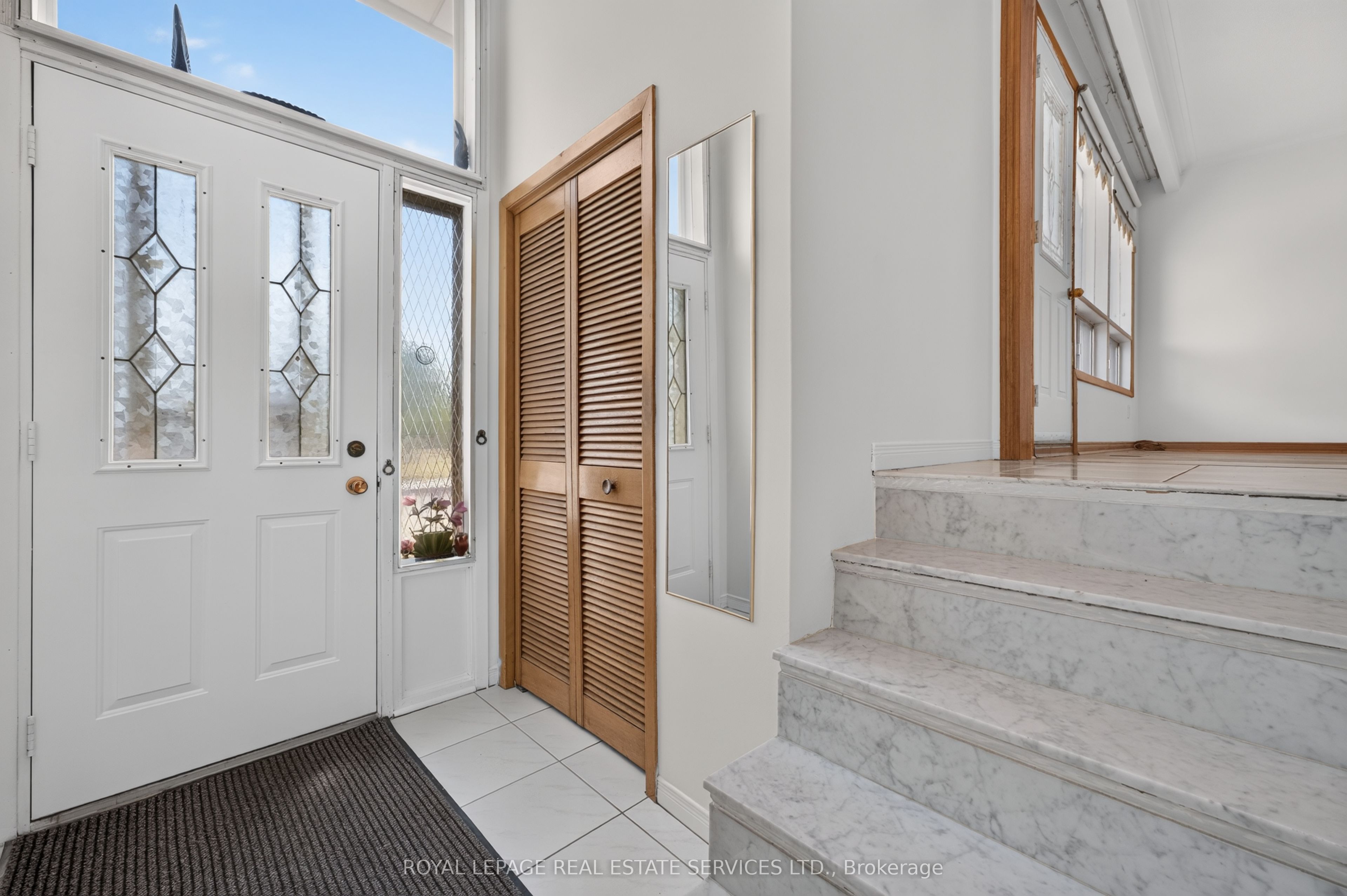 108 Anthia Drive, Toronto, ON M9L 1K8 photo 4