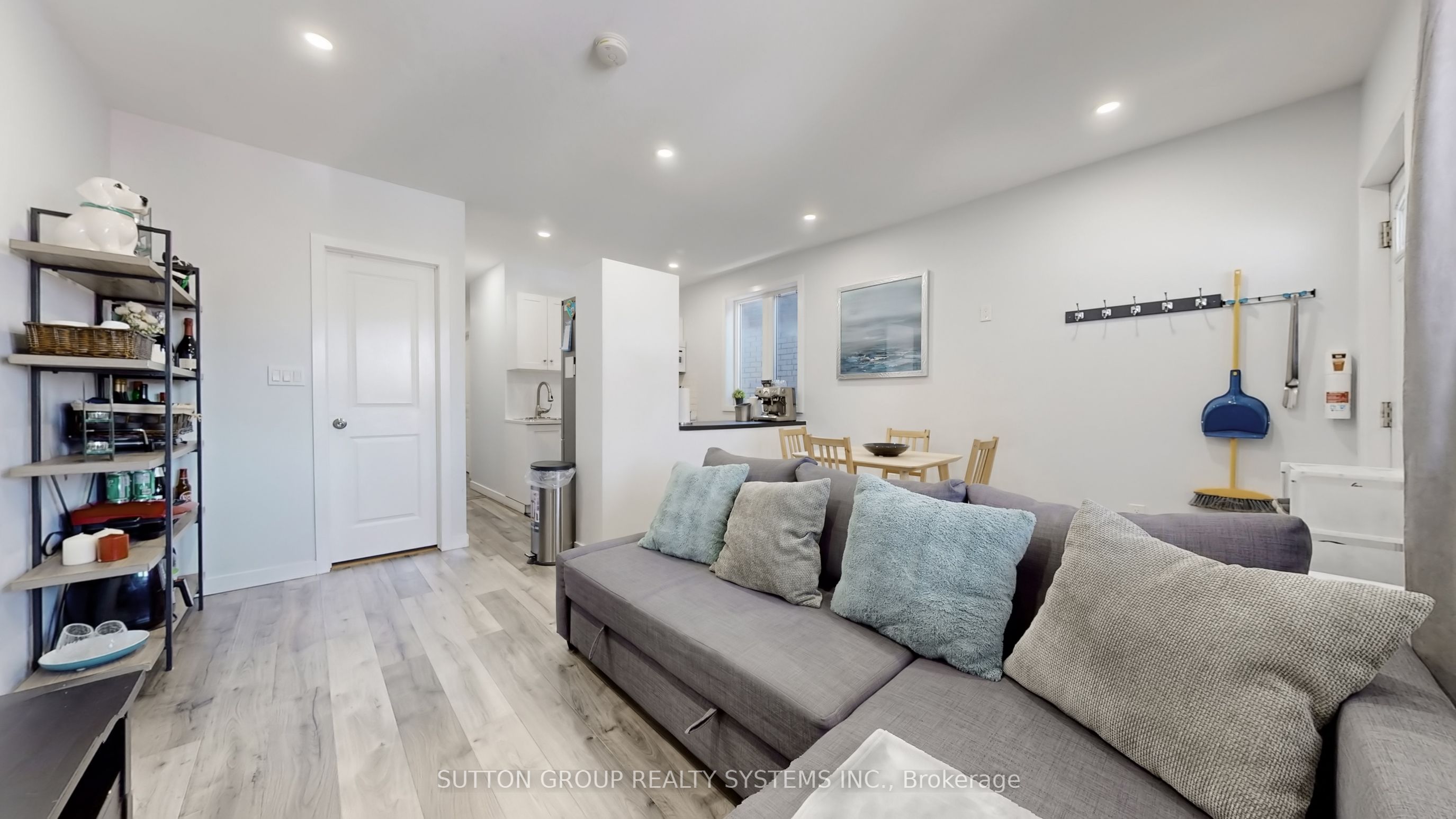 50 Brownville Avenue, Toronto, ON M4N 4L3 photo 4