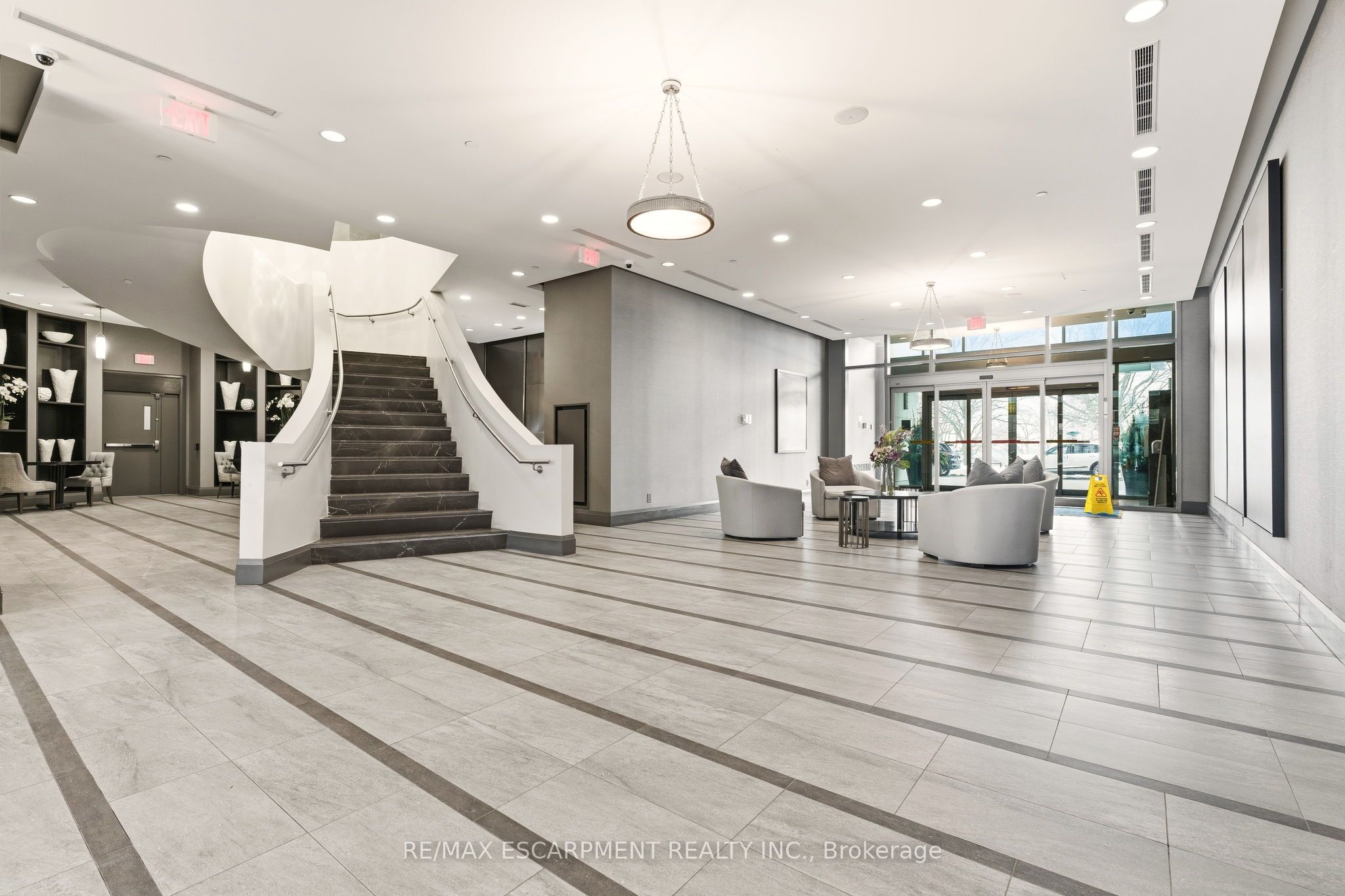 11 BRONTE Road 703, Oakville, ON L6L 0E1 photo 4